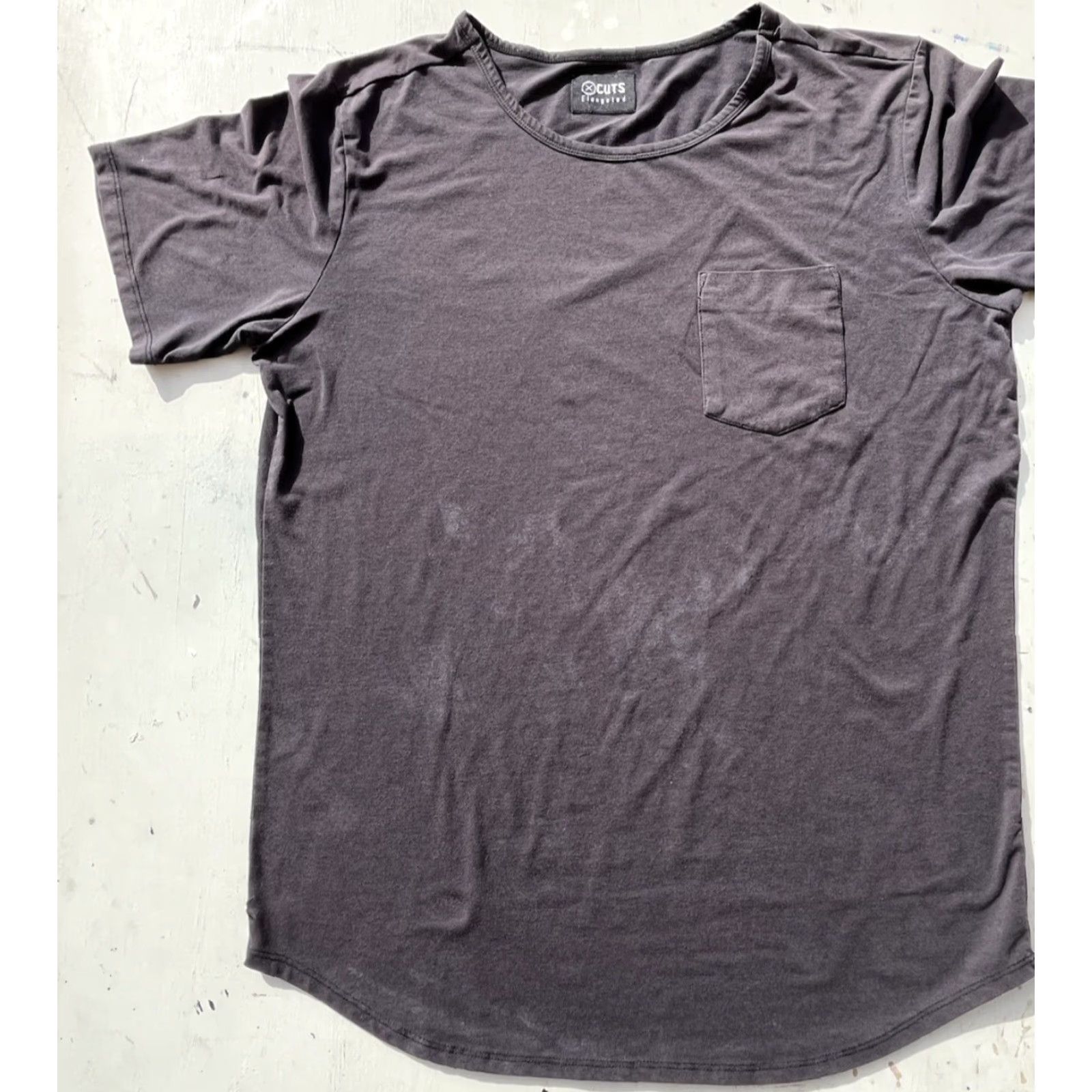 Cuts Cuts T-Shirt Elongated XL Black Men’s Casual Athleisure Minimalist Solid Stained Size US XL / EU 56 / 4 - 4 Thumbnail