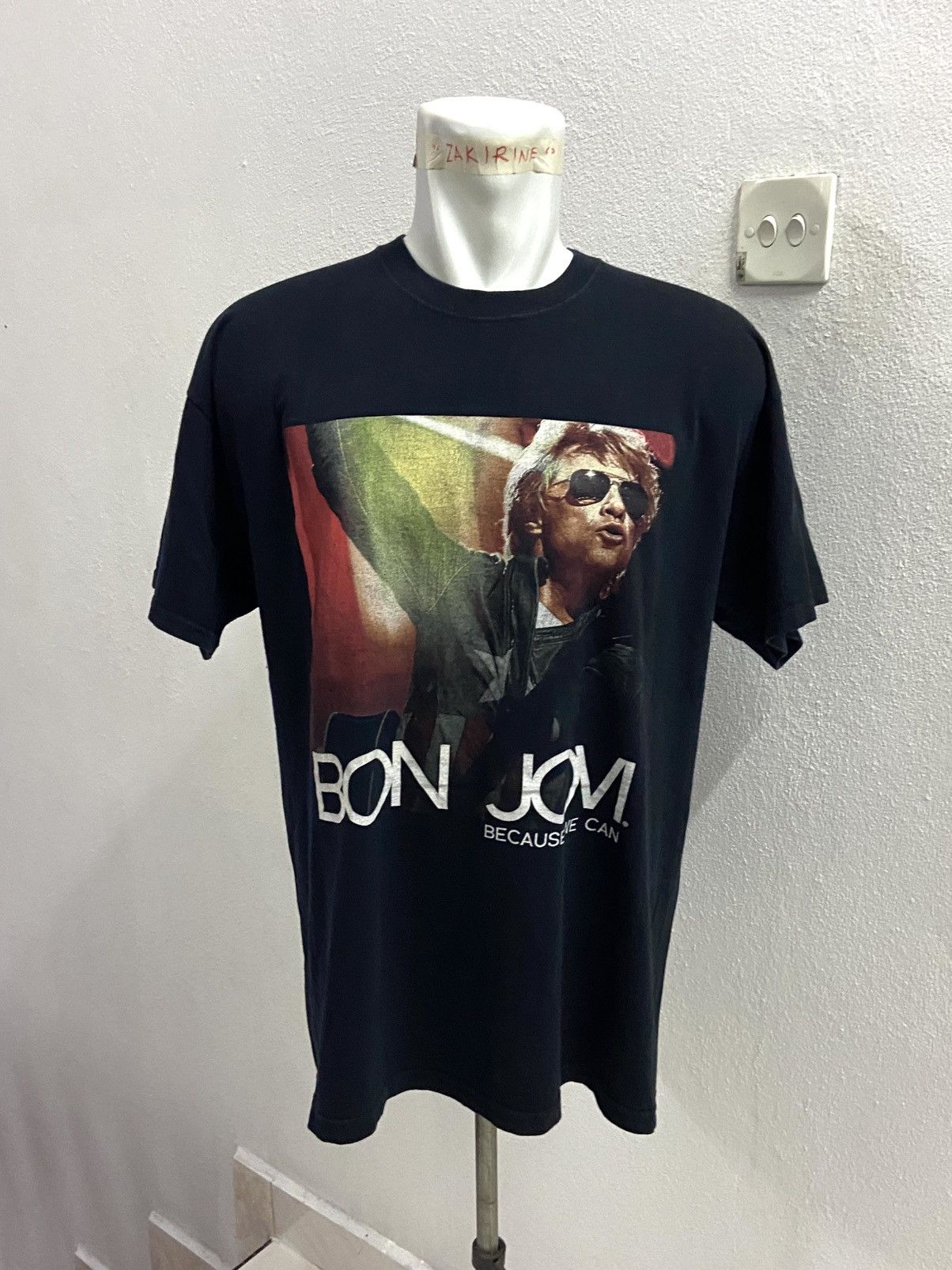 Band Tees BON JOVI AUSTRALIA TOUR 2013 TEE Size US XL / EU 56 / 4 - 3 Thumbnail