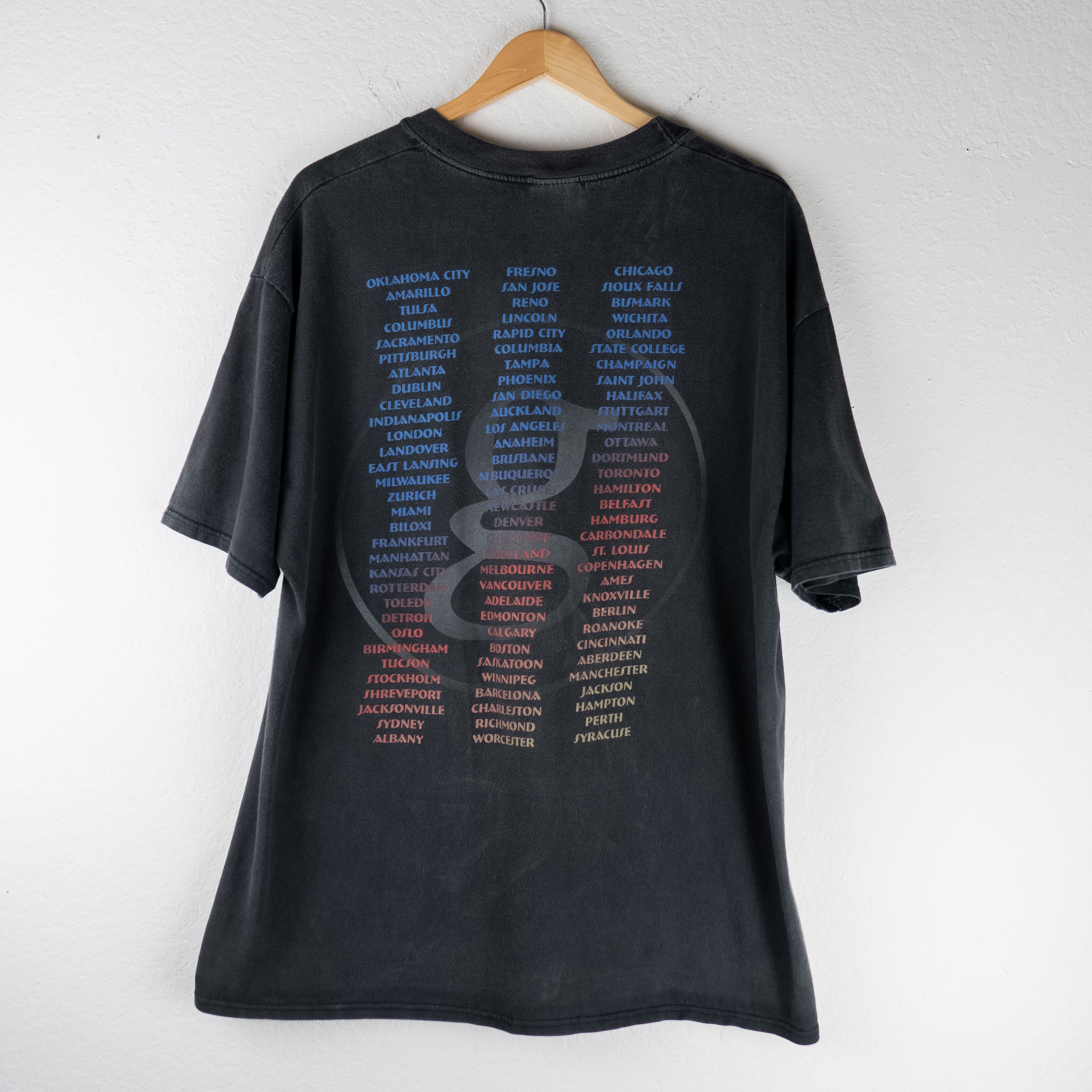 90s Vintage Garth Brooks Fresh Horses T Shirt Sun Faded