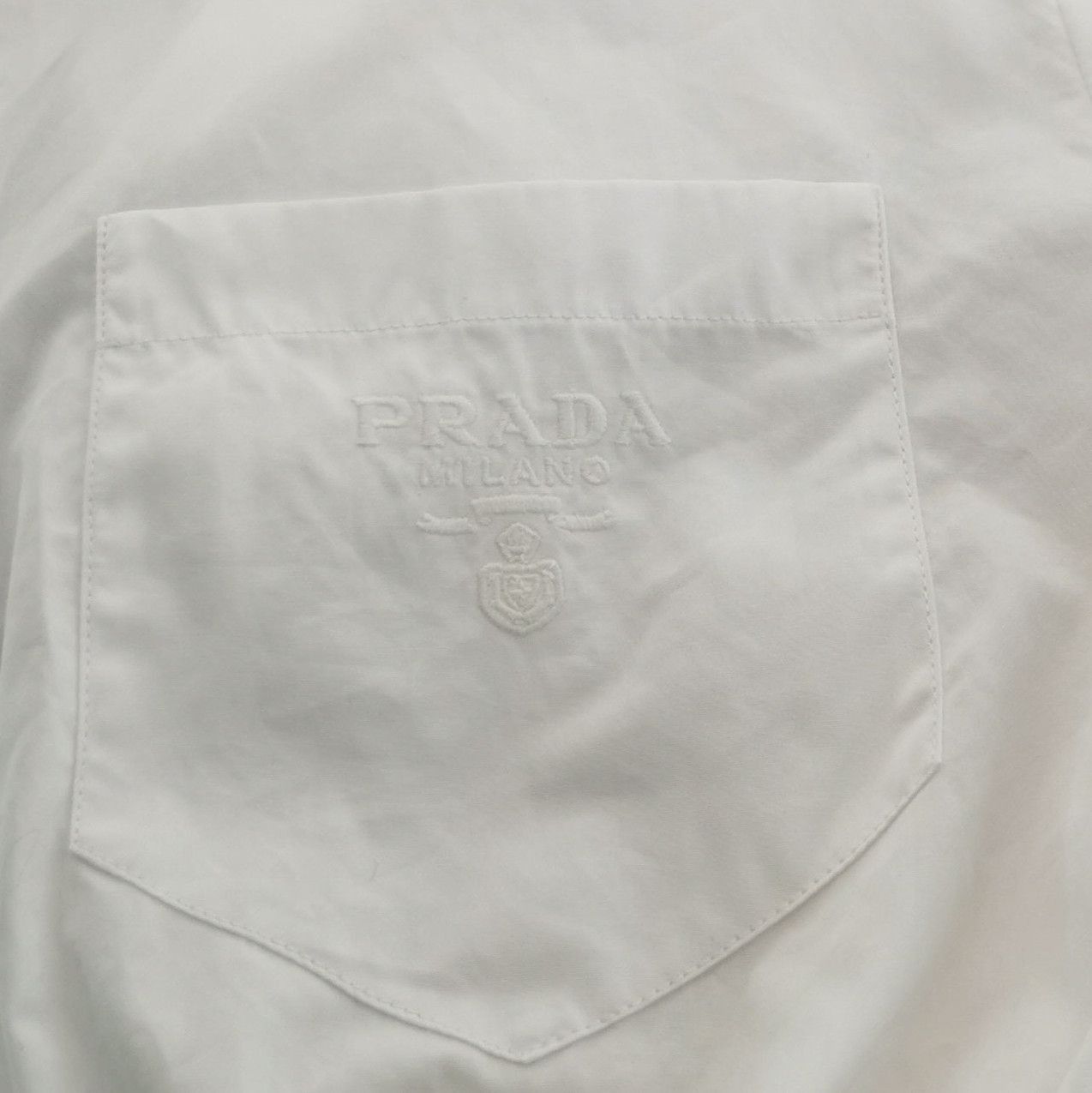 Prada Prada Cropped Cotton Long Sleeve Button. Size S / US 4 / IT 40 - 1 Thumbnail