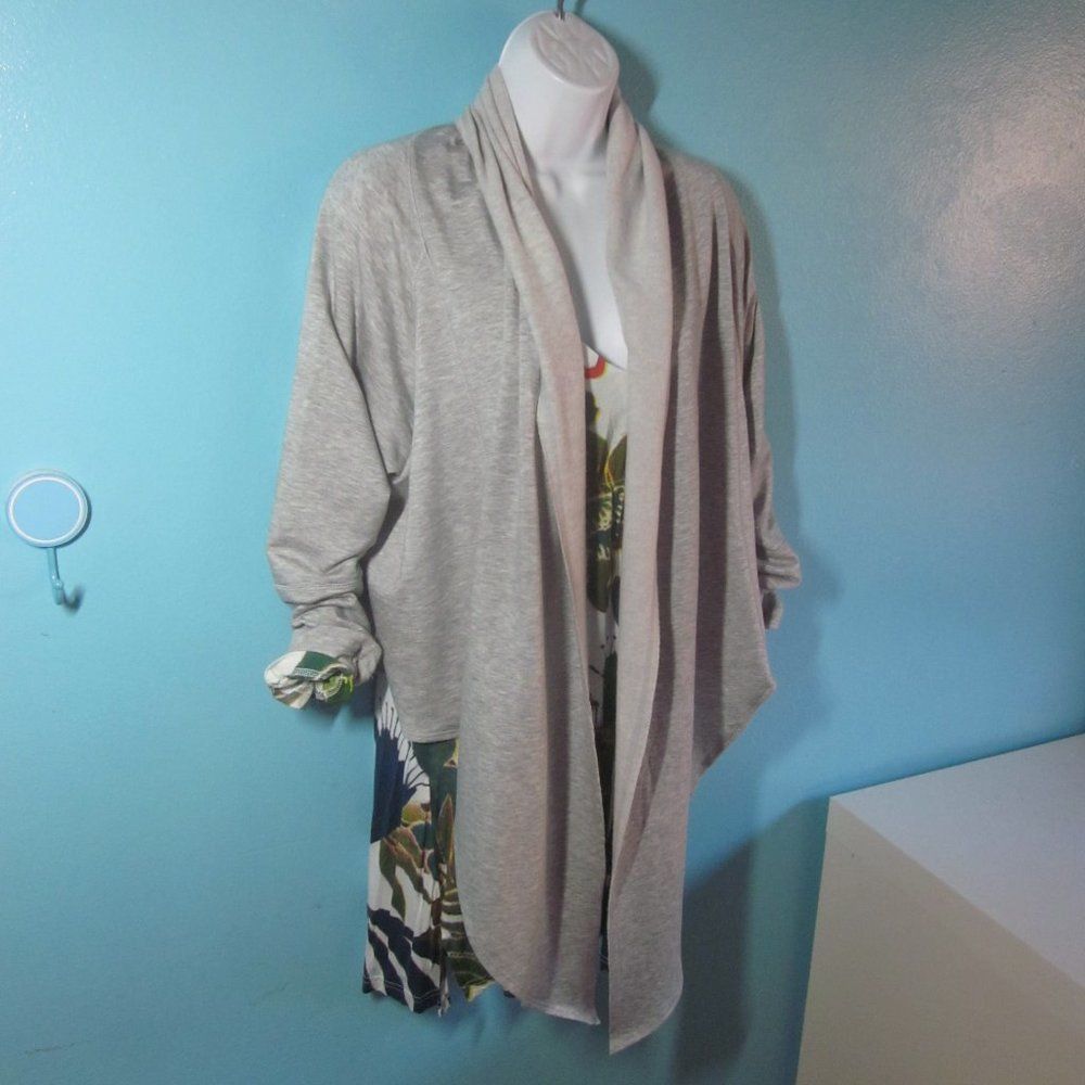 Johnny Was Johnny Was Calme High Low Cardigan Light Gray Size M Size M / US 6-8 / IT 42-44 - 1 Thumbnail