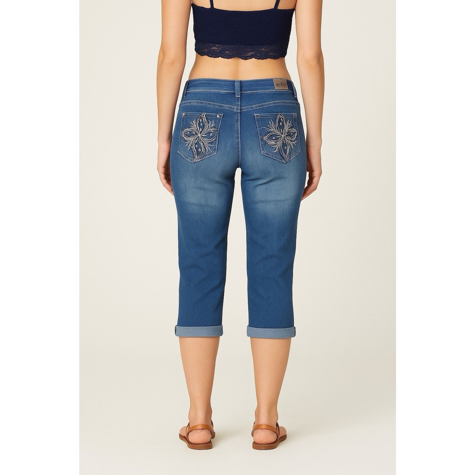 Indigo Love Indigo Jean Women's Size 6 Cuffed Capri Bling Size 28" / US 6 / IT 42 - 13 Thumbnail