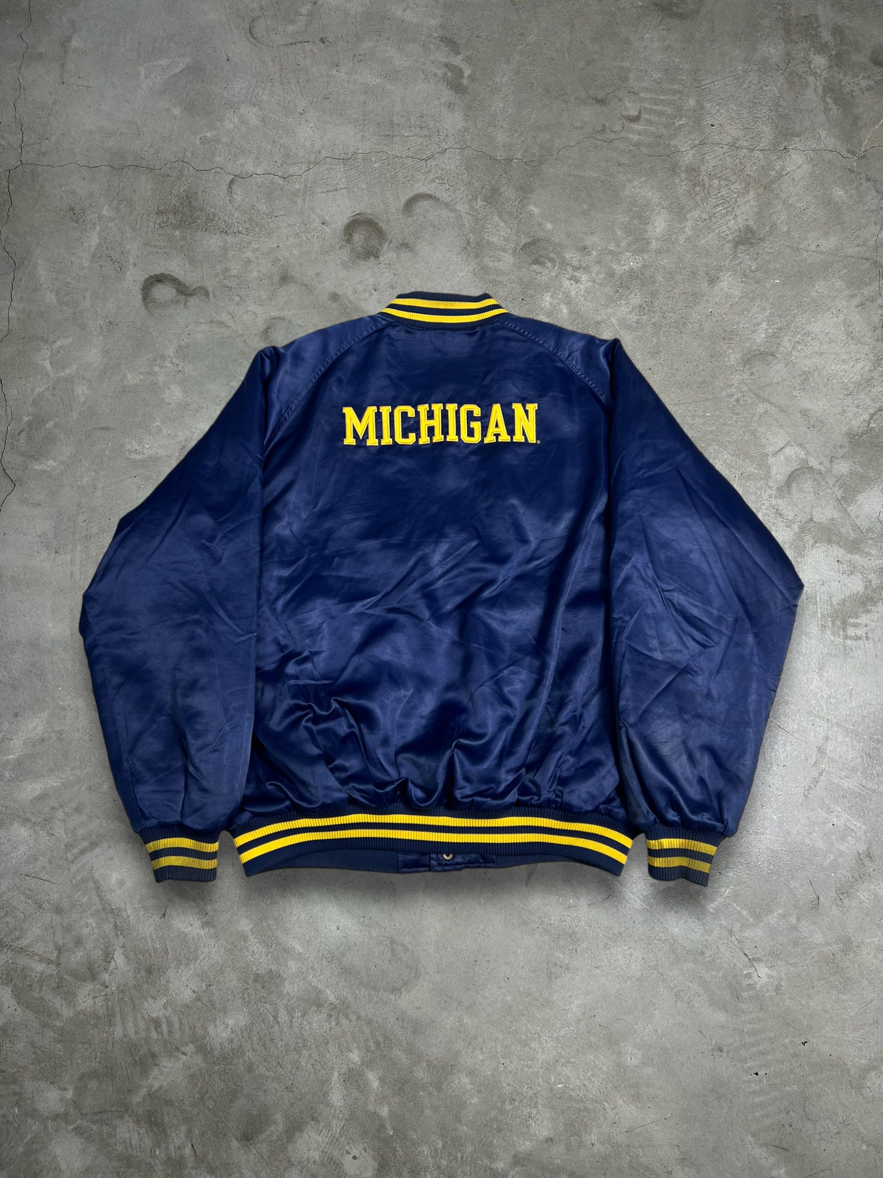 Nike Vintage Nike NCAA Michigan Wolverines Bomber (XL) JK268 Size US XL / EU 56 / 4 - 2 Thumbnail