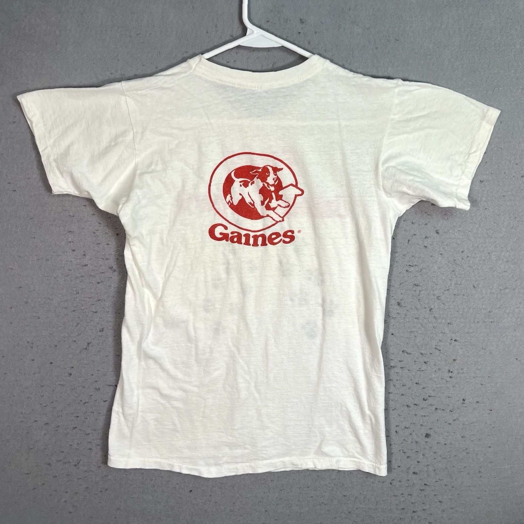 Fruit Of The Loom VINTAGE 80s Gaines Paws For Gaines Burgers Graphic Tee Adult Small White Mens Size US S / EU 44-46 / 1 - 2 Thumbnail