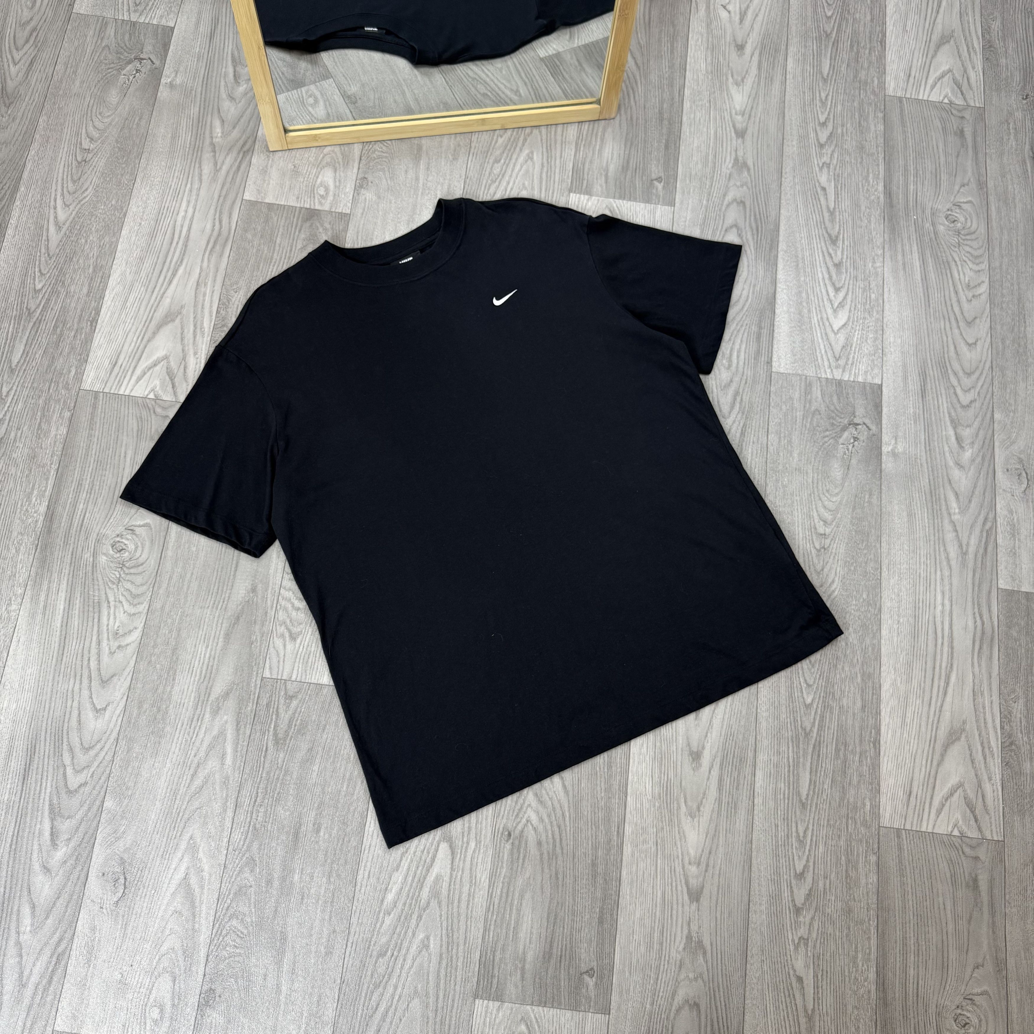 Nike Nike Swoosh Oversized Black Tee Shirt Size US M / EU 48-50 / 2 - 2 Thumbnail