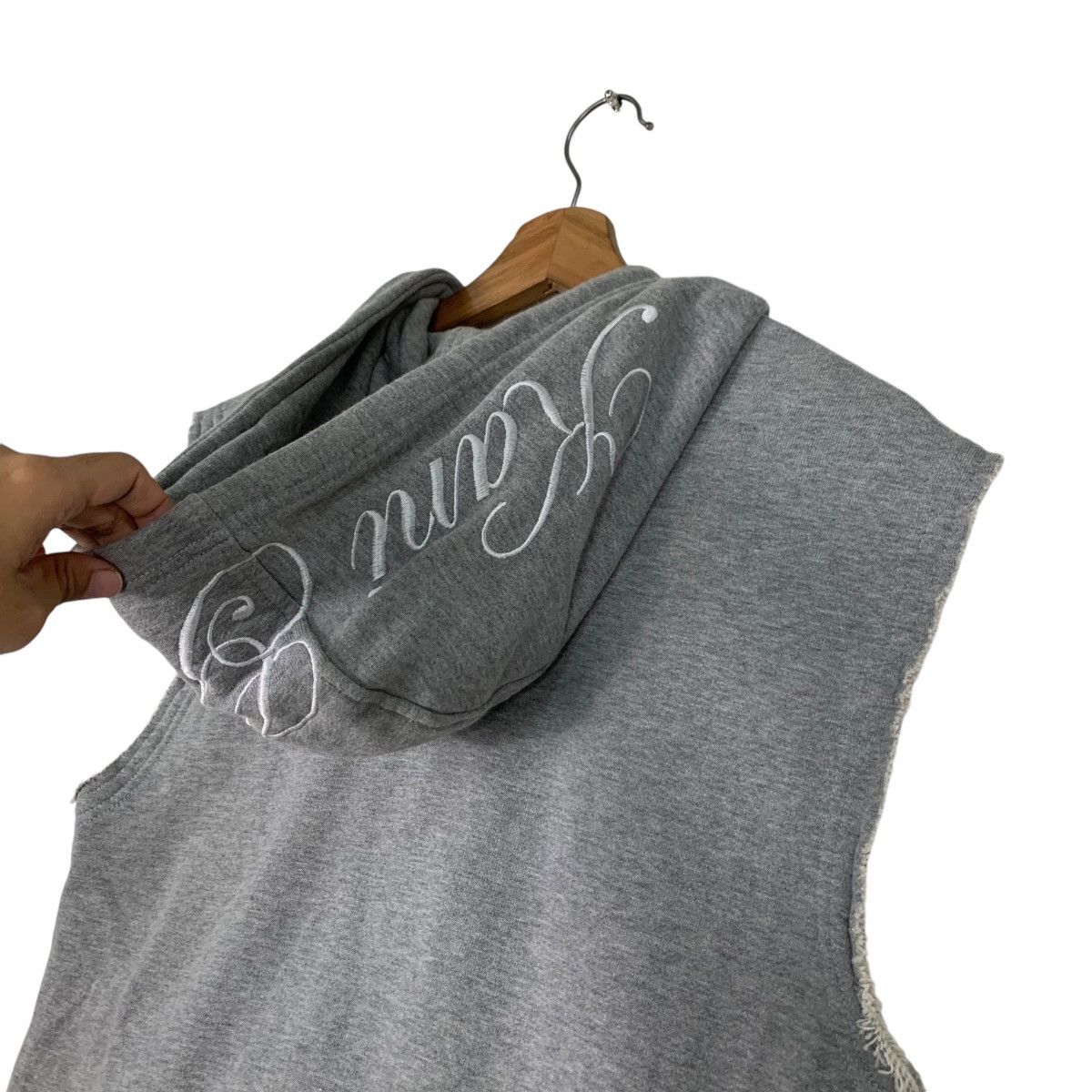 Karl Kani KARL KANI Embroidery Big Logo Sleeveless Hoodies #1244-C56 Size US M / EU 48-50 / 2 - 9 Thumbnail