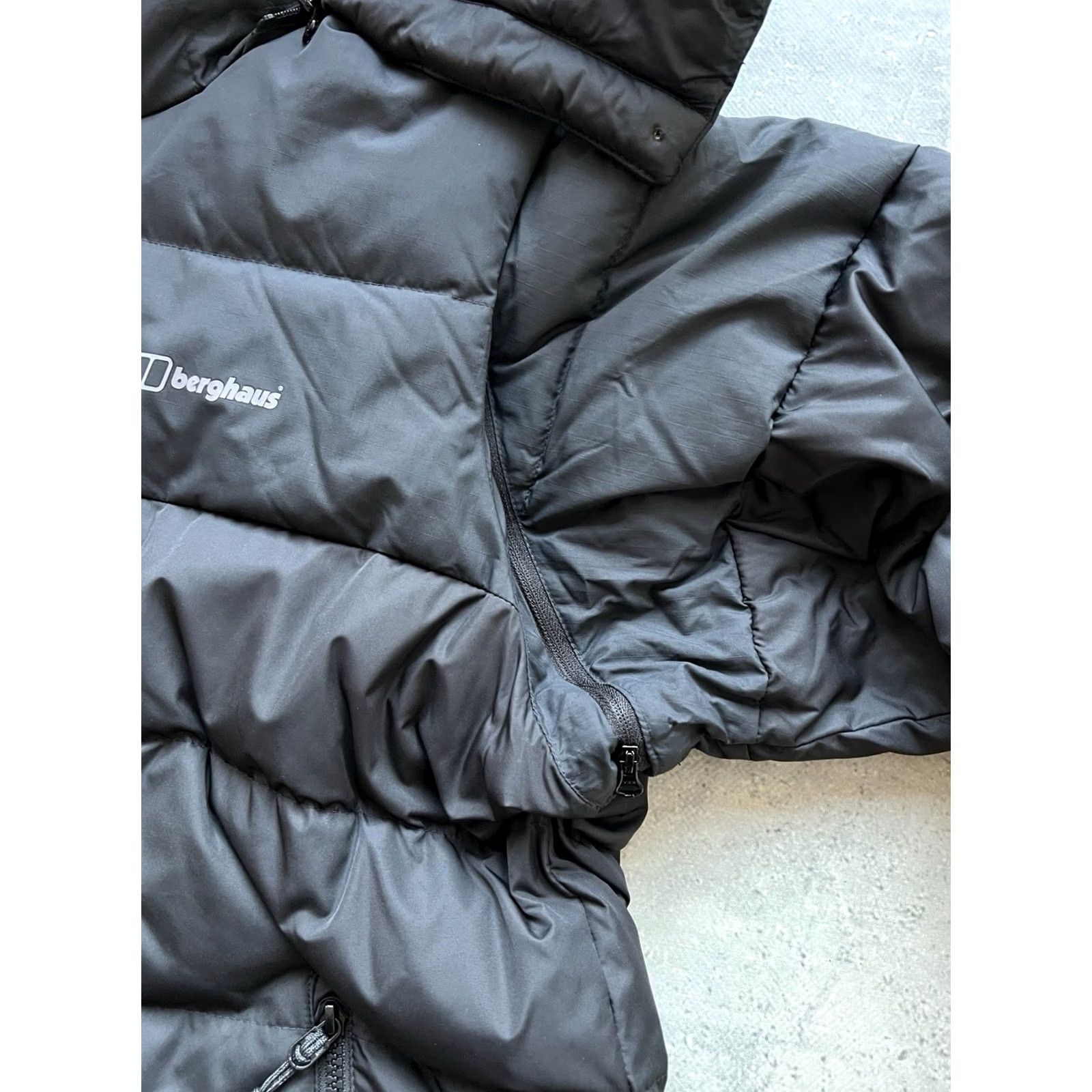 Berghaus BERGHAUS EMBO 4 IN 1 DOWN CONVERTIBLE JACKET PUFFER WOMEN'S BLACK 2XL Size XXL / US 16-18 / IT 52-54 - 5 Thumbnail