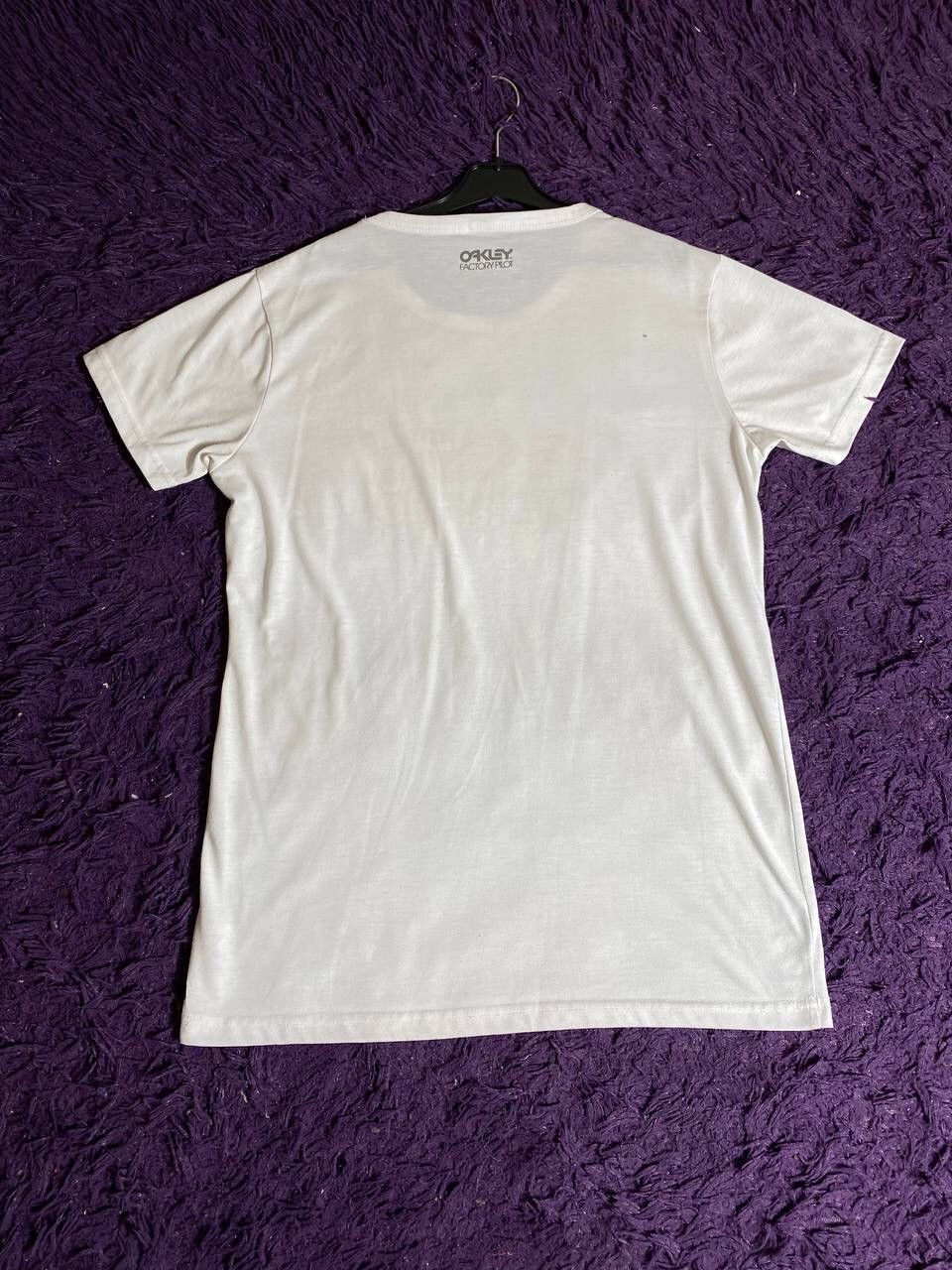 Oakley × Vintage Vintage Oakley T-Shirt Skater Retro Y2K 90s 00s Size US S / EU 44-46 / 1 - 5 Thumbnail