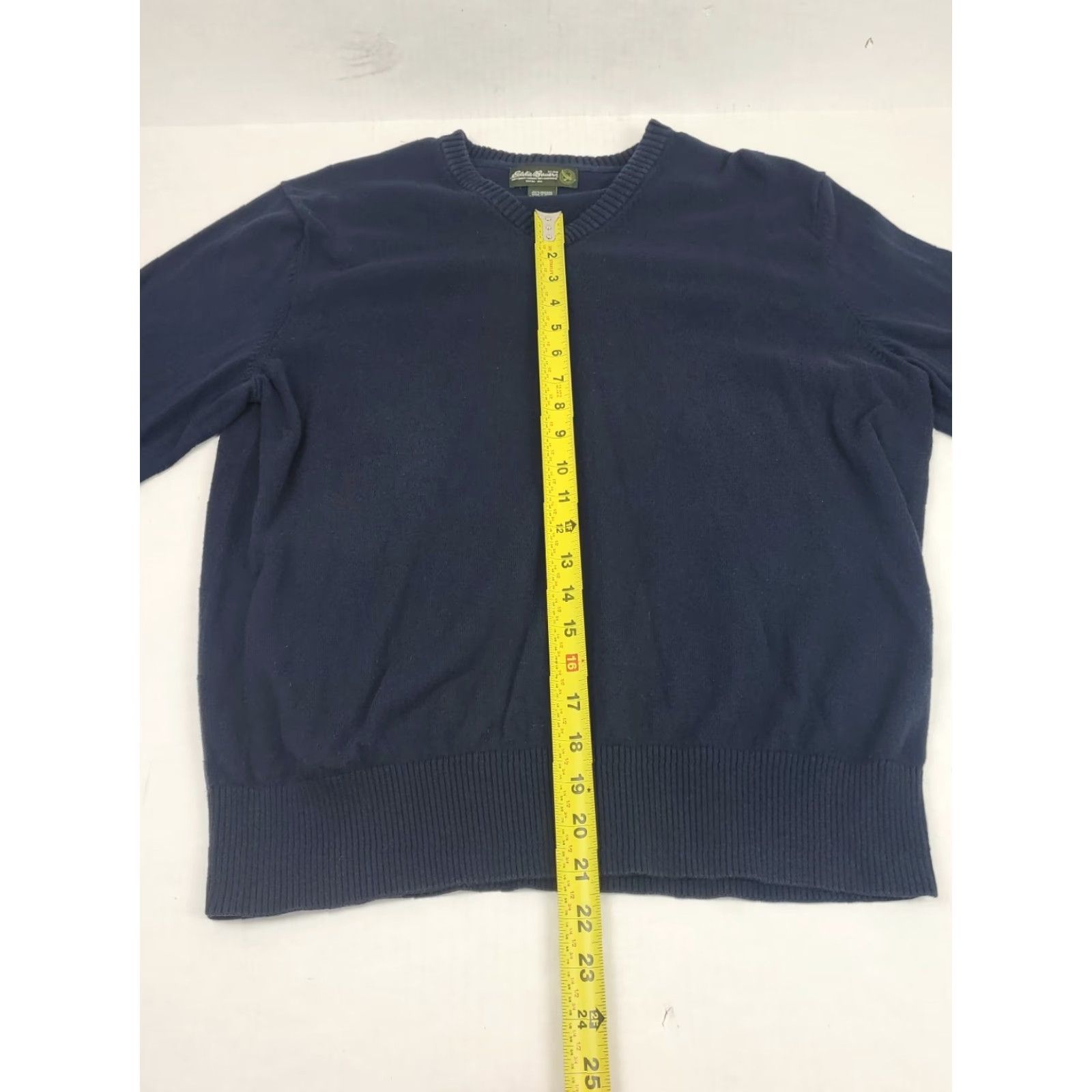Eddie Bauer Eddie Bauer Sweater Cashmere Blend Pullover V Neck Navy Mens M Blue Solid Classic Size US M / EU 48-50 / 2 - 6 Thumbnail