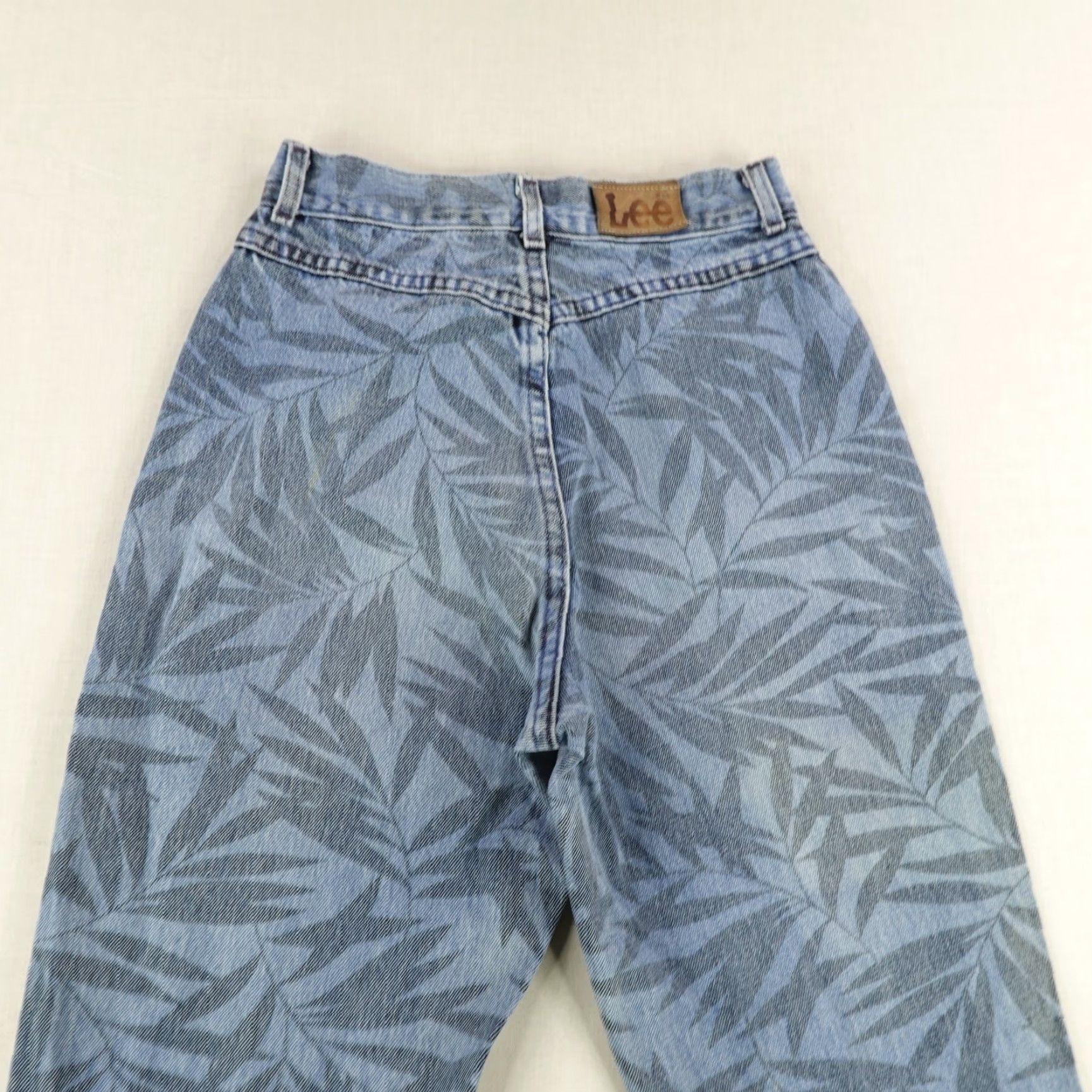Lee VINTAGE Lee Jeans Womens 9 Blue Leaf Print High Waist Tapered Leg Made in USA 90s Denim Size 30" / US 8 / IT 44 - 5 Thumbnail