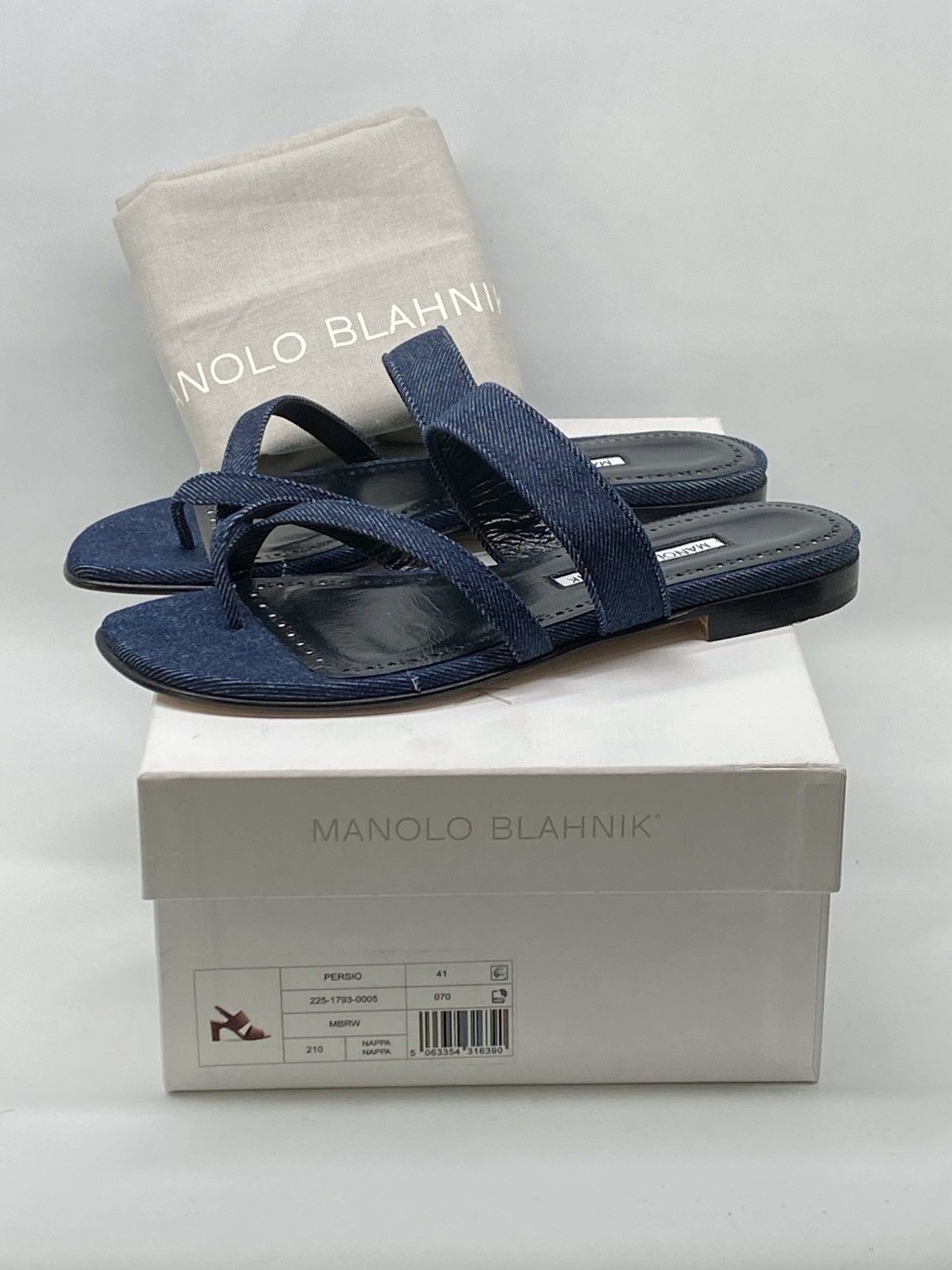 Manolo Blahnik Manolo Blahnik Susaperf Cotton Flat Sandals size 37 Size US 7 / IT 37 - 11 Thumbnail