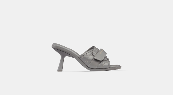 o1bcso1str0524 Heeled Slide in Grey