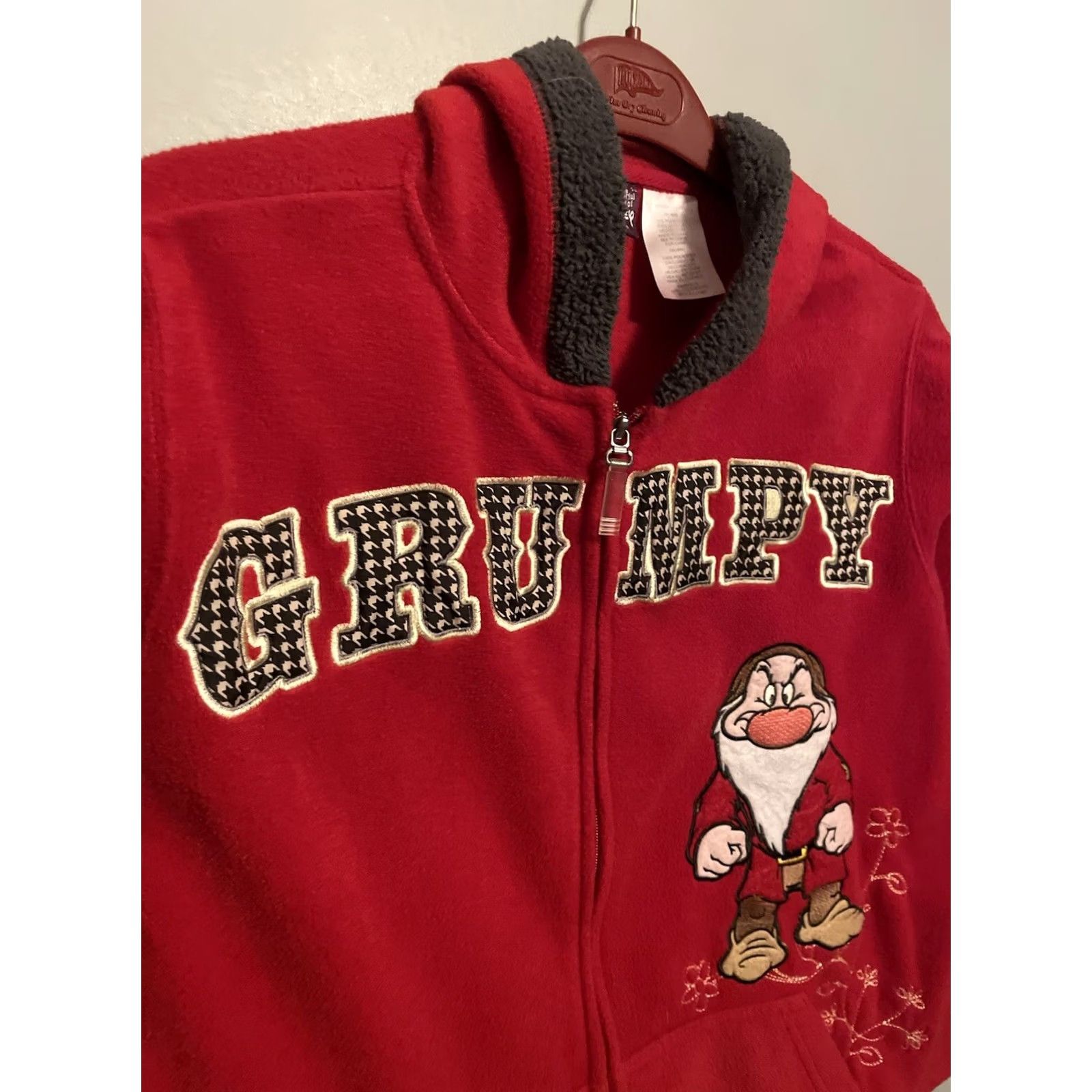 Disney VINTAGE Disney Grumpy Hoodie Zip Up Red White Fleece Women XL Hooded 90s Cartoon B269 Size XL / US 12-14 / IT 48-50 - 6 Thumbnail