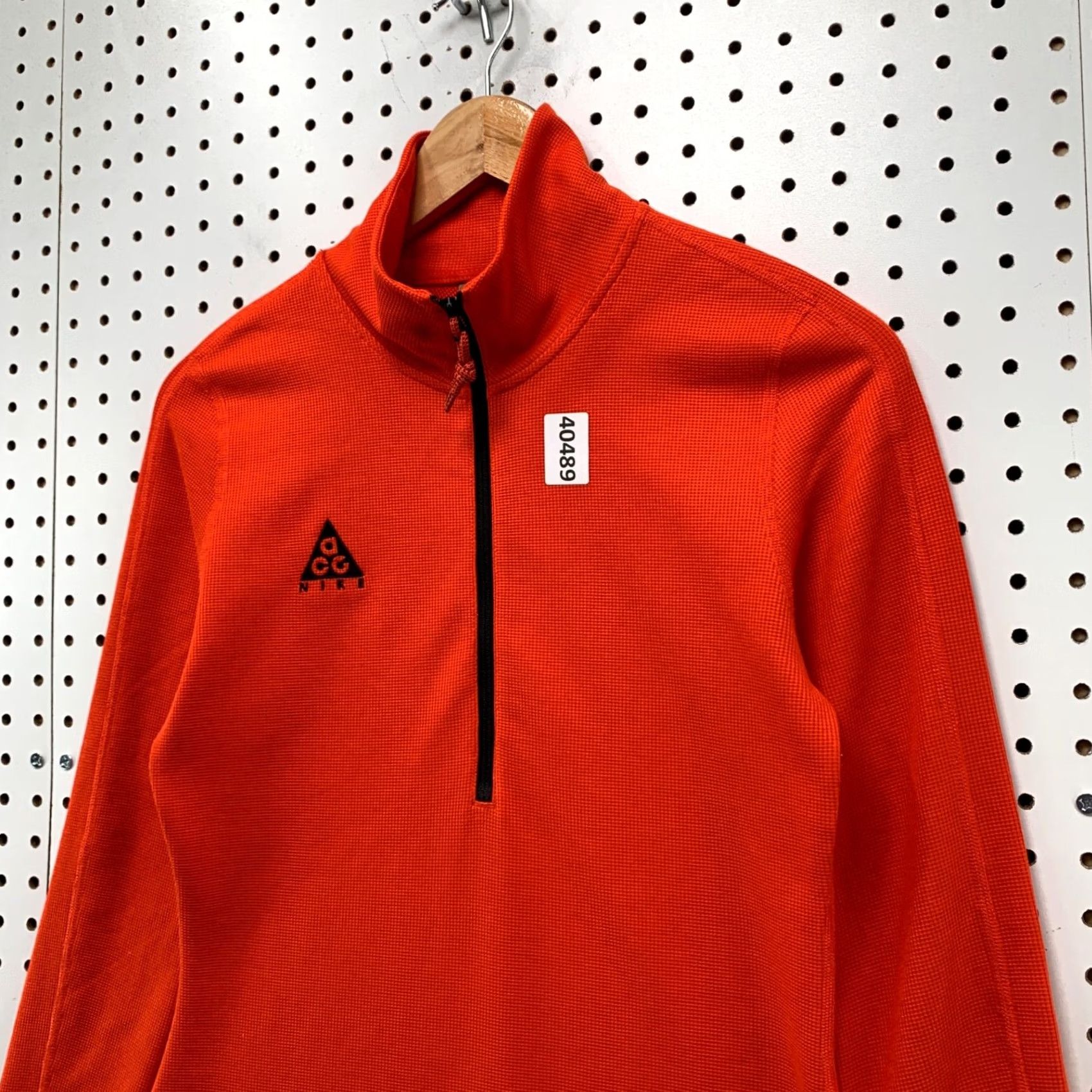 Nike Nike ACG Active Top Womens Medium Orange Long Sleeve Pullover 1/2 Zip Size M / US 6-8 / IT 42-44 - 6 Thumbnail