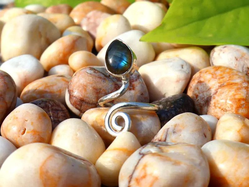 Handmade Handmade Labradorite Spiral Ring, Sterling Silver Ring Size ONE SIZE - 7 Thumbnail