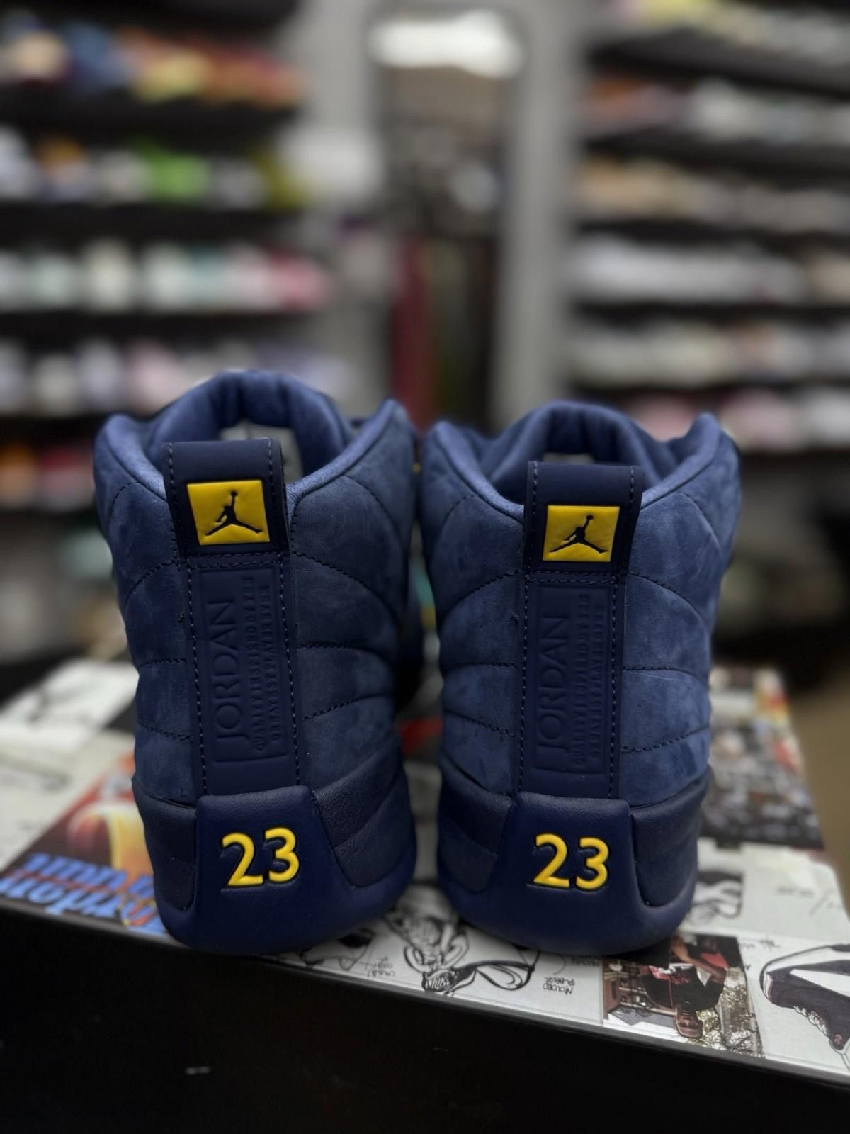 Jordan Brand Nike Air Jordan 12 Retro Michigan BQ3180-407 Men’s Size 8 Size US 8 / EU 41 - 11 Thumbnail