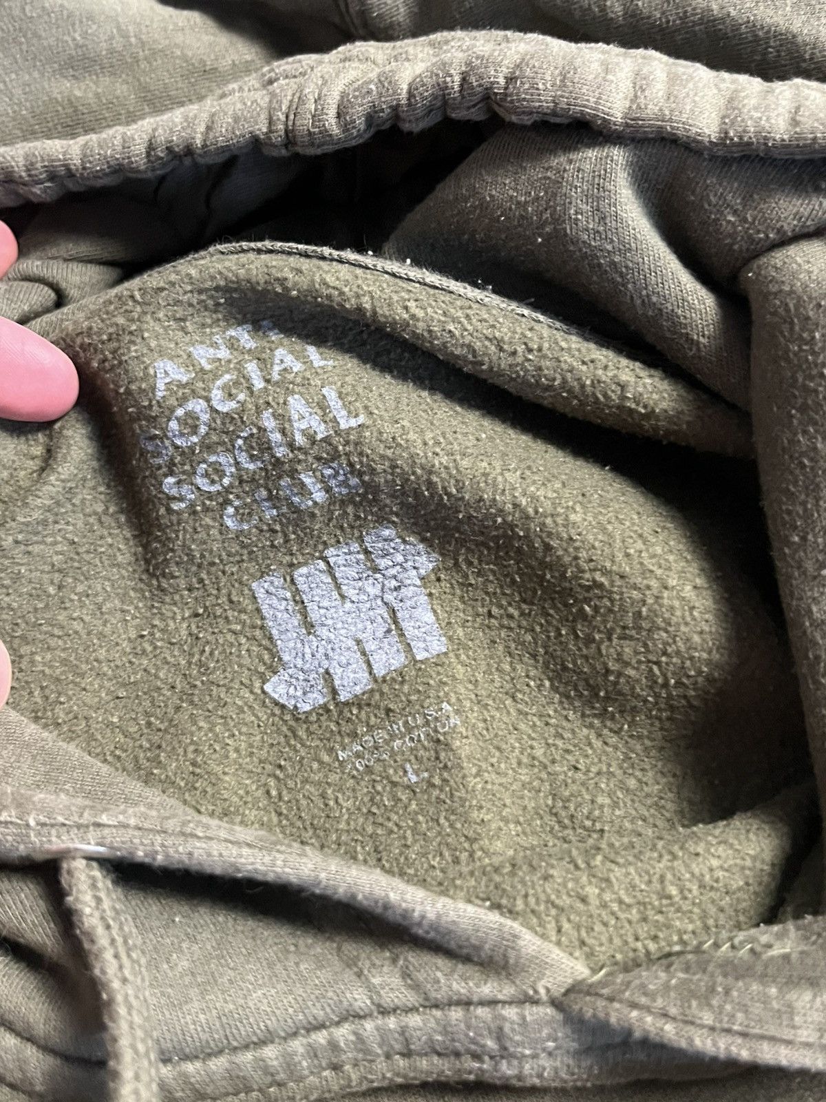 Anti Social Social Club × Undefeated Anti Social Social Club x Undefeated Paranoid olive hoody Size US L / EU 52-54 / 3 - 7 Thumbnail