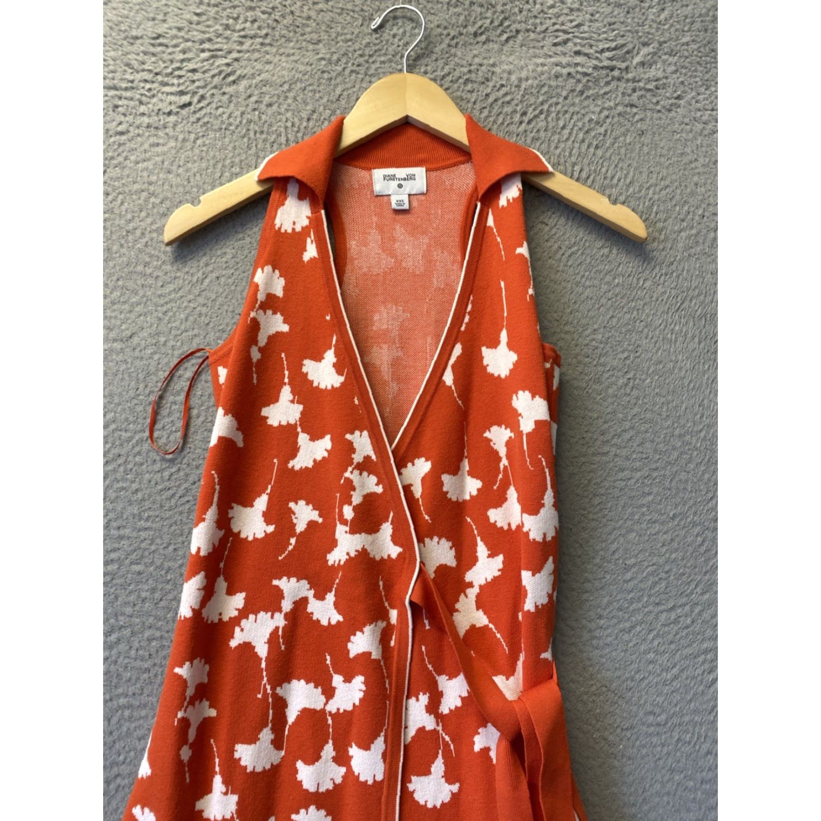 Diane von Furstenberg VINTAGE DVF Diane von Furstenberg X Target Ginkgo Orange Knit Wrap Dress Midi Sleeveless 2XS Regular Mens? Womens? Size XXS / US 00 / IT 34 - 2 Thumbnail