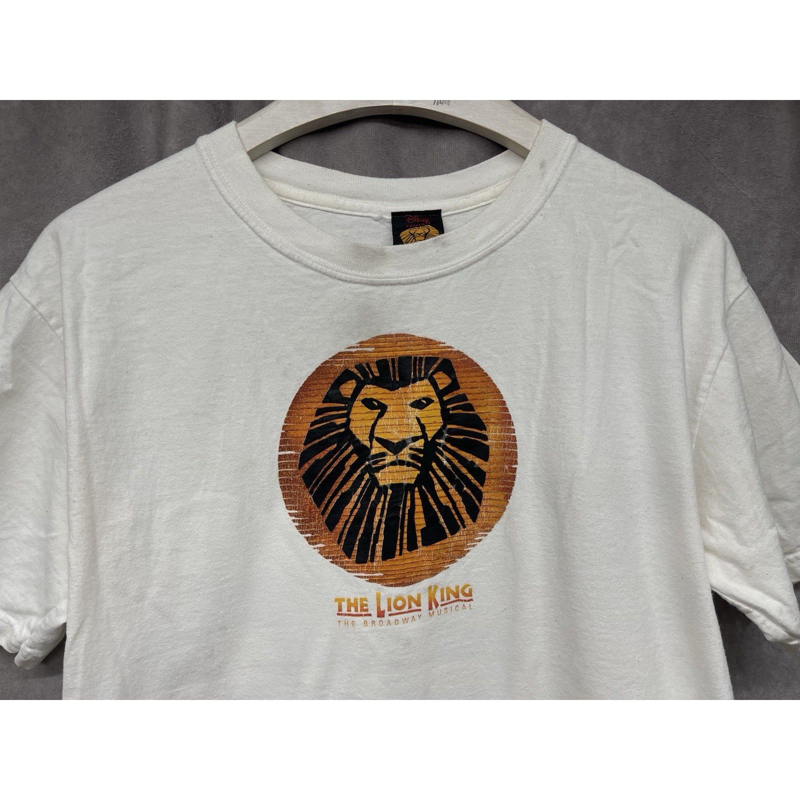 Hanes VTG Lion King Broadway Musical Shirt Medium Disney White Sho Size US M / EU 48-50 / 2 - 1 Thumbnail