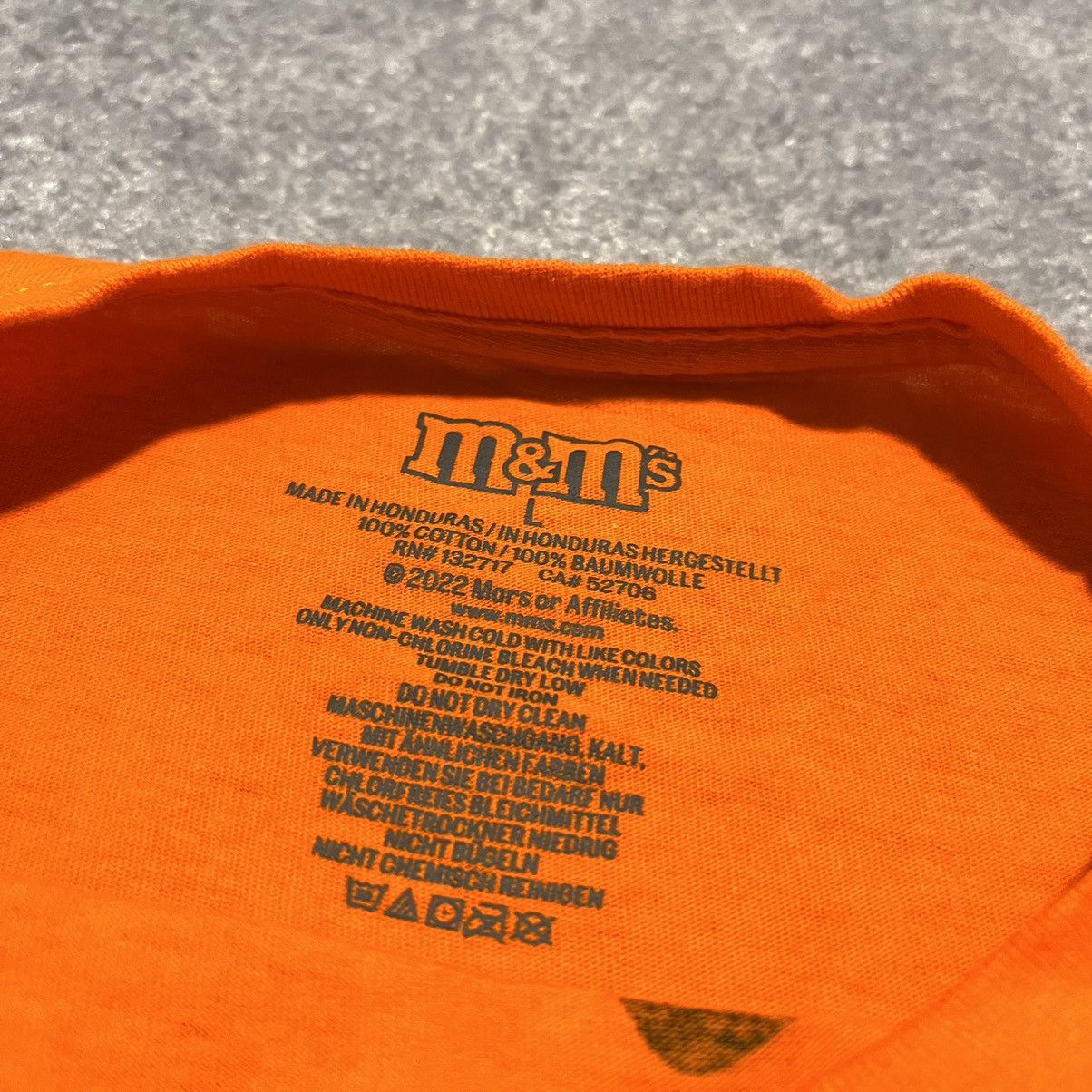 Vintage Vintage M&M Big Graphic All Over Print Scared Crisp Logo Tee Size US M / EU 48-50 / 2 - 4 Thumbnail