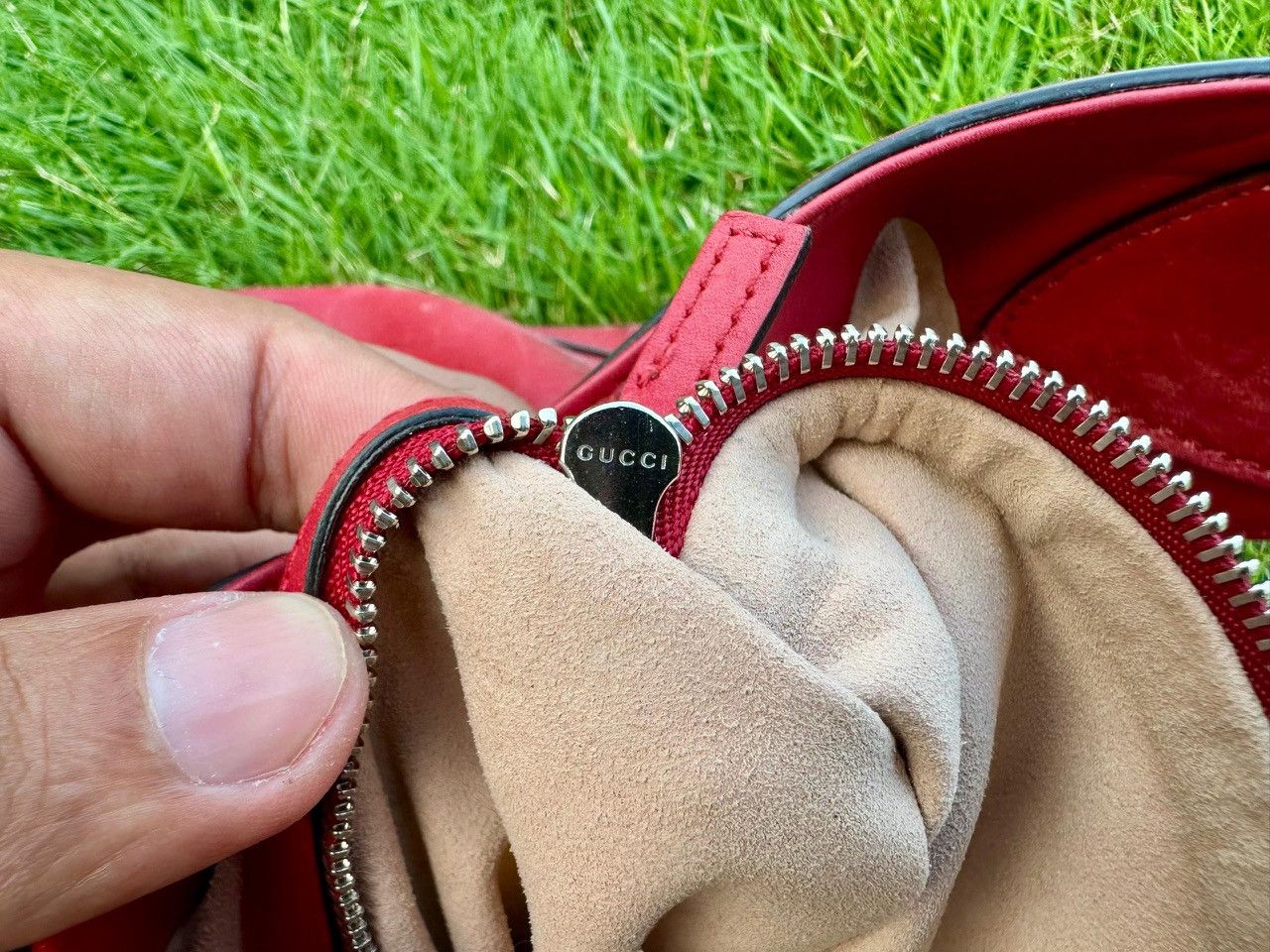 Gucci Authentic Gucci Dionysus Embroidered Leather Medium Hobo Bag Size ONE SIZE - 9 Thumbnail
