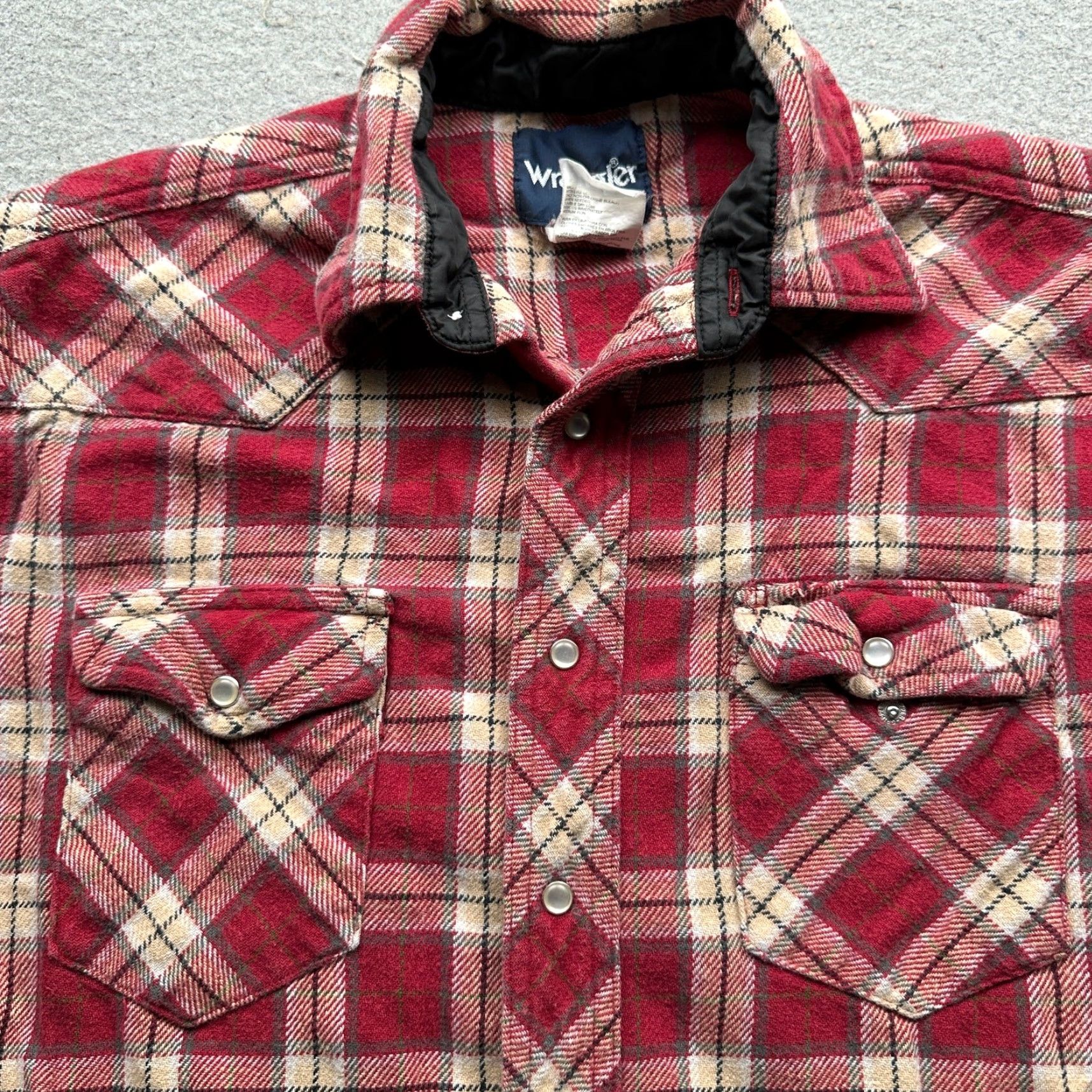Wrangler Wrangler Shirt Flannel Red Plaid Pearl Snap Long Sleeve Mens Medium Pockets Button-Up Casual Workwear M Regular Cotton Size US M / EU 48-50 / 2 - 7 Thumbnail