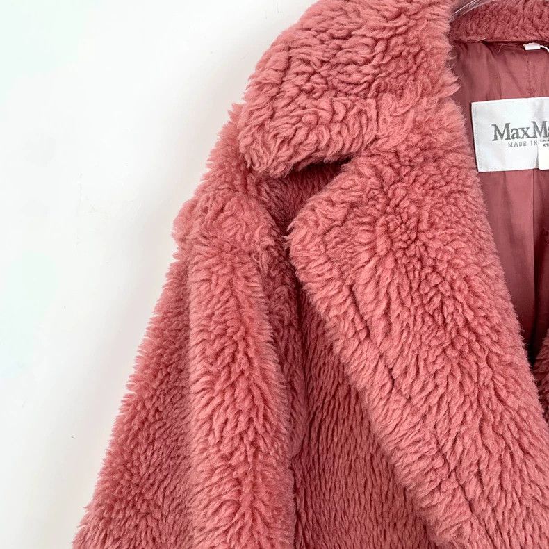 Max Mara Max Mara Pink Teddy lapel double-breasted coat Size L / US 10 / IT 46 - 3 Thumbnail