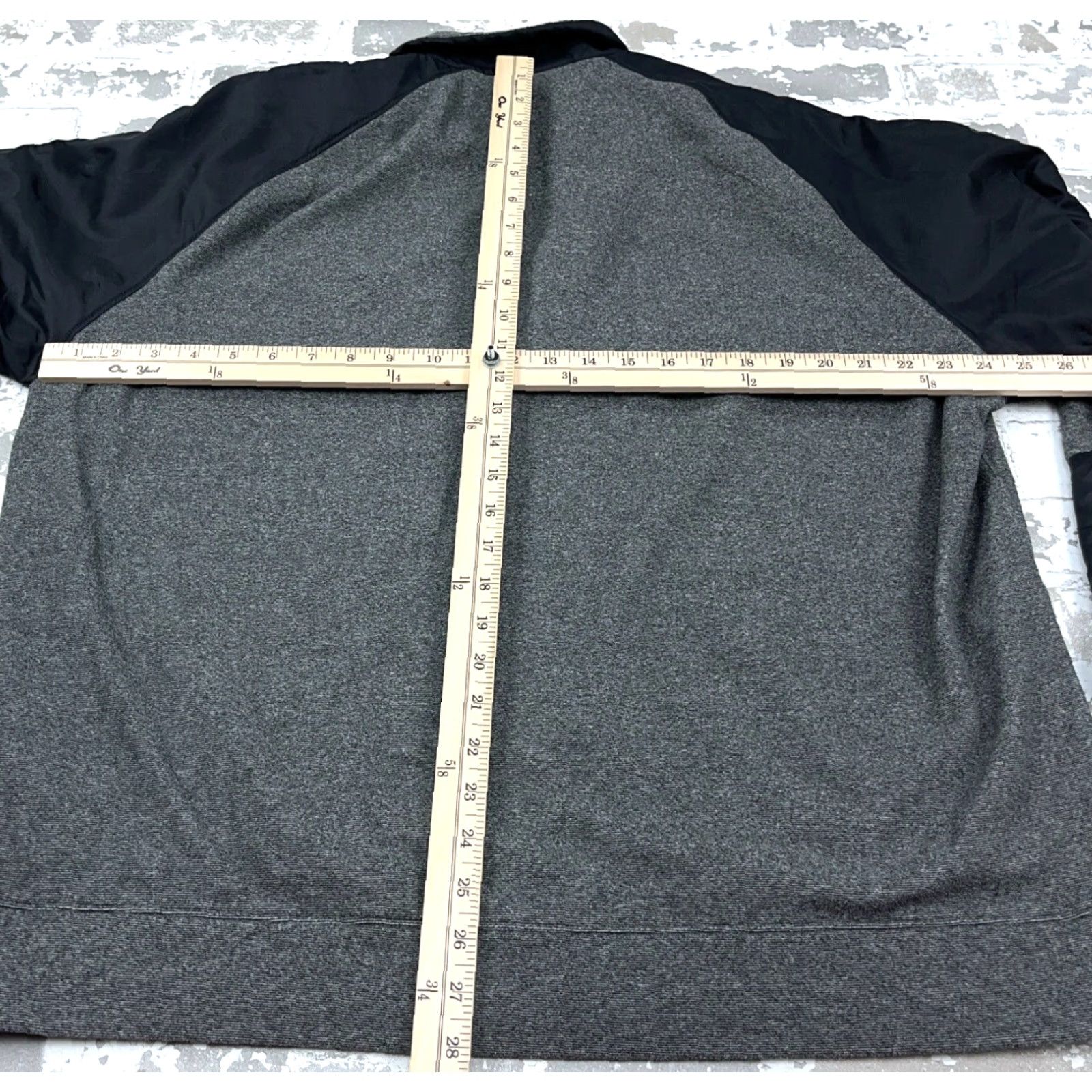 Under Armour Under Armour Sweatshirt Men XL Gray Black Pullover 1/4 Zip Mock Neck Long Sleeve Fleece Sports Performance Size US XL / EU 56 / 4 - 7 Thumbnail