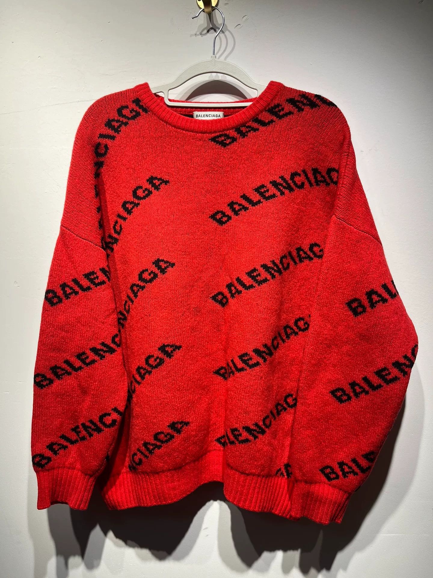 Balenciaga Balenciaga Retro Sweater M Women Size M / US 6-8 / IT 42-44 - 1 Thumbnail