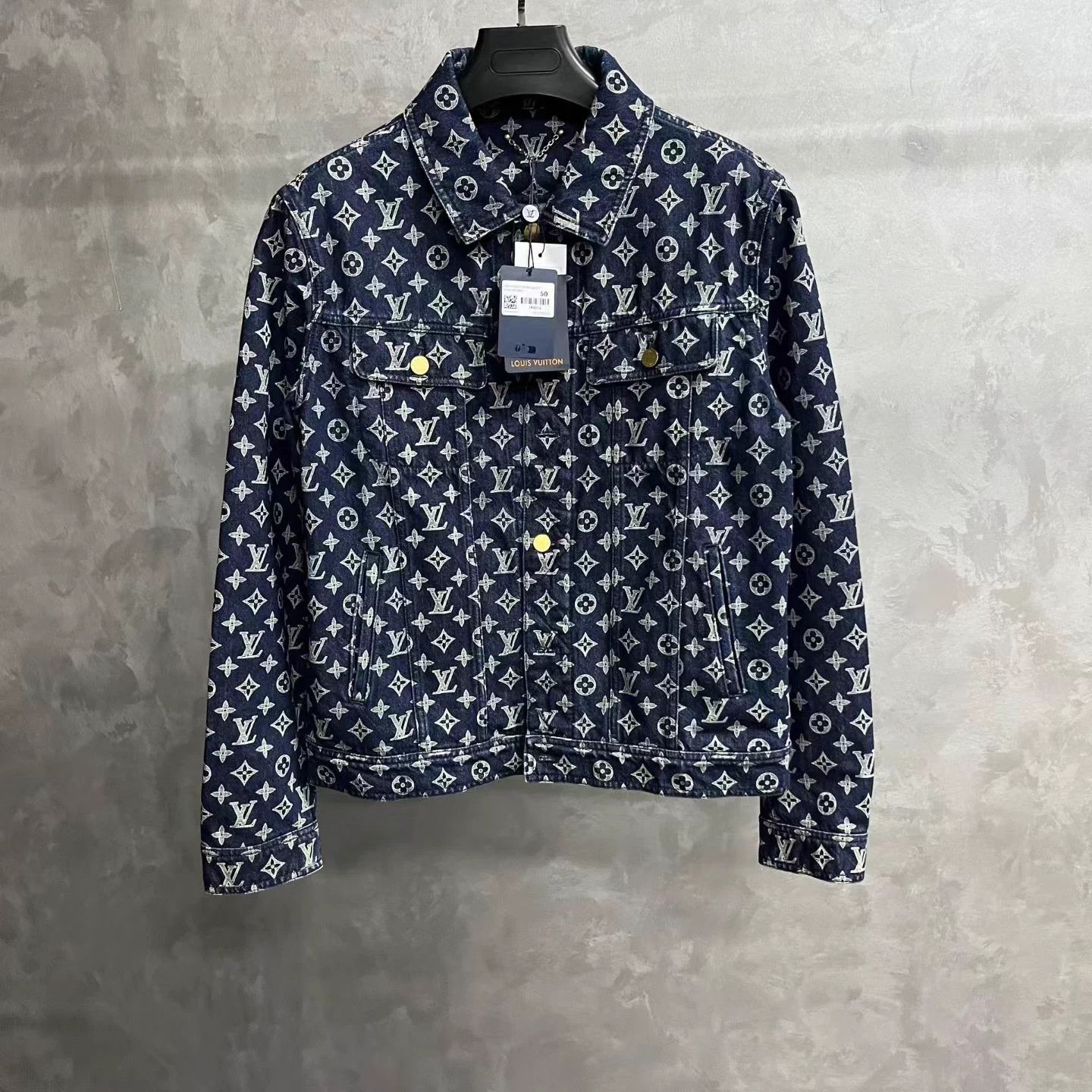 Louis Vuitton Louis Vuitton blue all-over logo monogramcasual denim jacket Size US M / EU 48-50 / 2 - 1 Thumbnail
