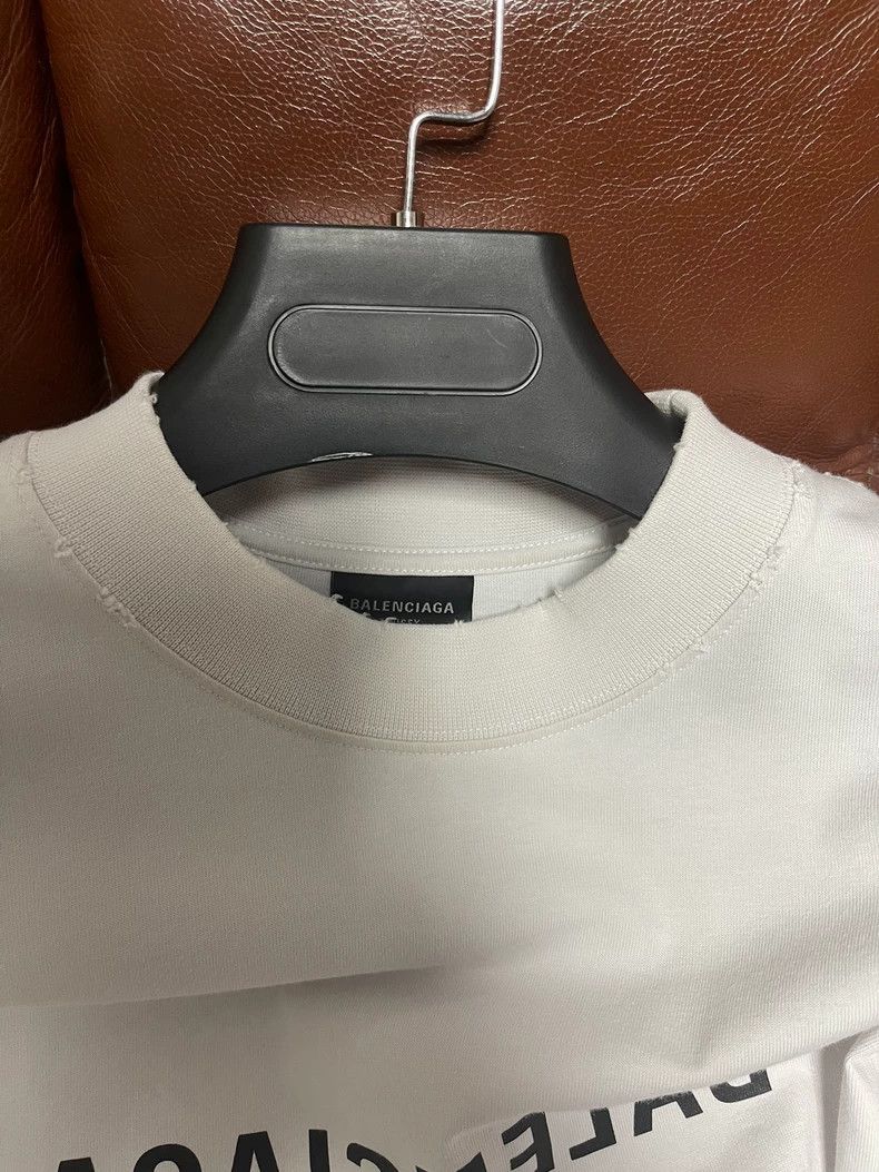 Balenciaga Balenciaga Distressed Short Sleeve Size US S / EU 44-46 / 1 - 2 Thumbnail