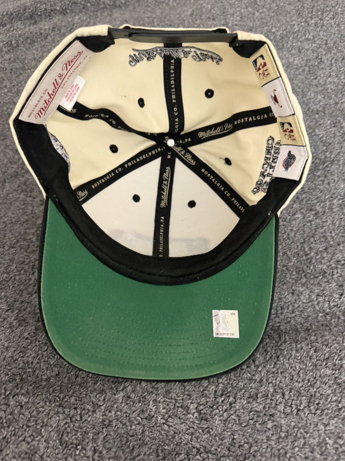 Mitchell & Ness Mitchel & Ness x NBA Finals 1998 Hat Size ONE SIZE - 3 Thumbnail