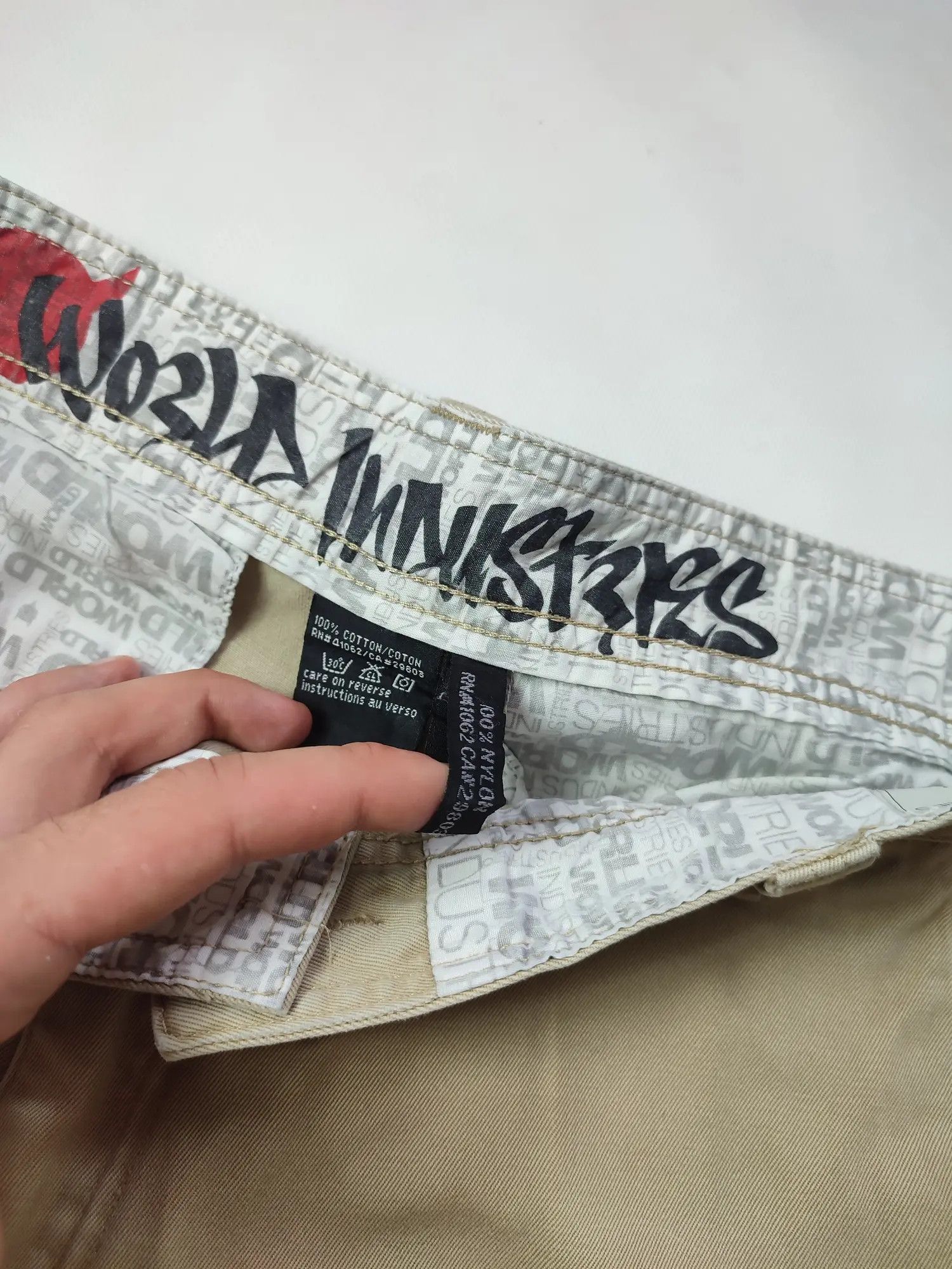 Powell Peralta × Vintage × World Industries Vintage World Industries Cargo shorts Size US 32 / EU 48 - 9 Thumbnail