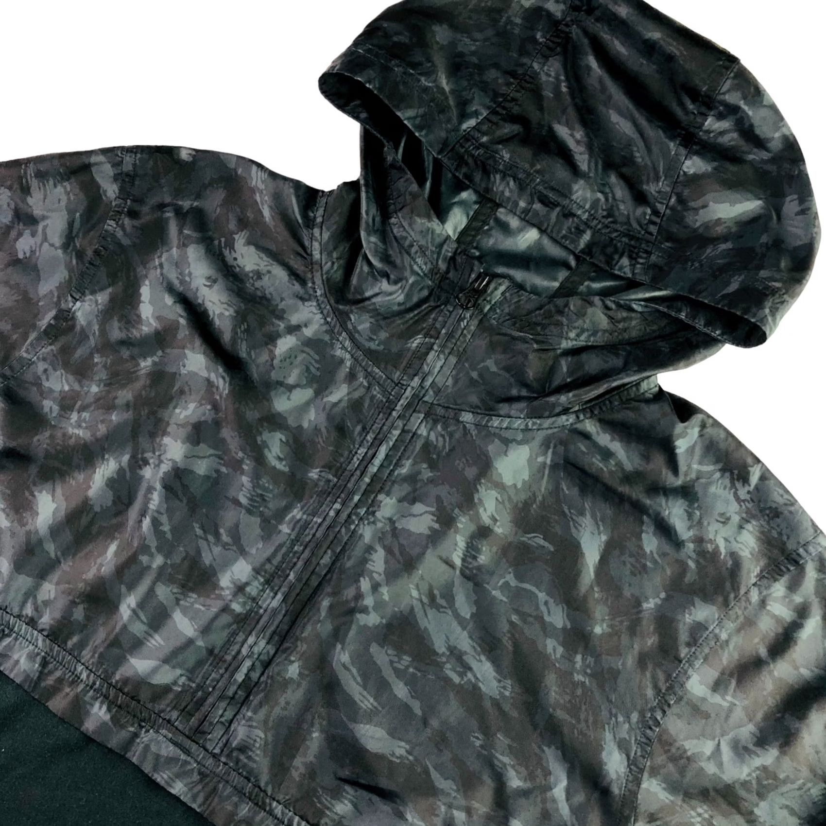 Under Armour Under Armour Men's Hooded 1/4 Zip Windbreaker Jacket Medium Black/Camo Size US M / EU 48-50 / 2 - 2 Thumbnail