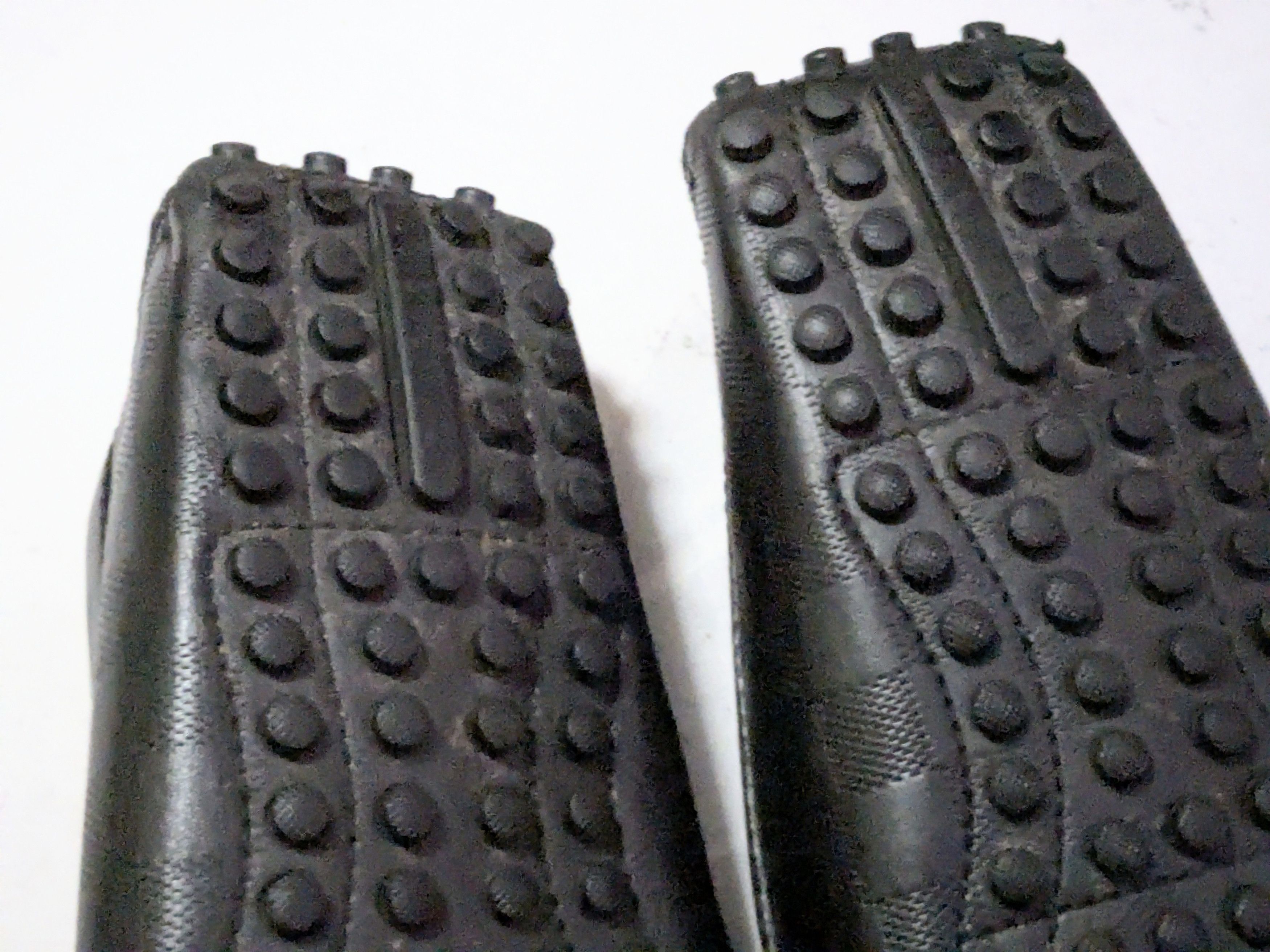 Louis Vuitton Louis Vuitton Driving Loafers Black 11 Leather LV Buckle Size US 11 / EU 44 - 14 Thumbnail