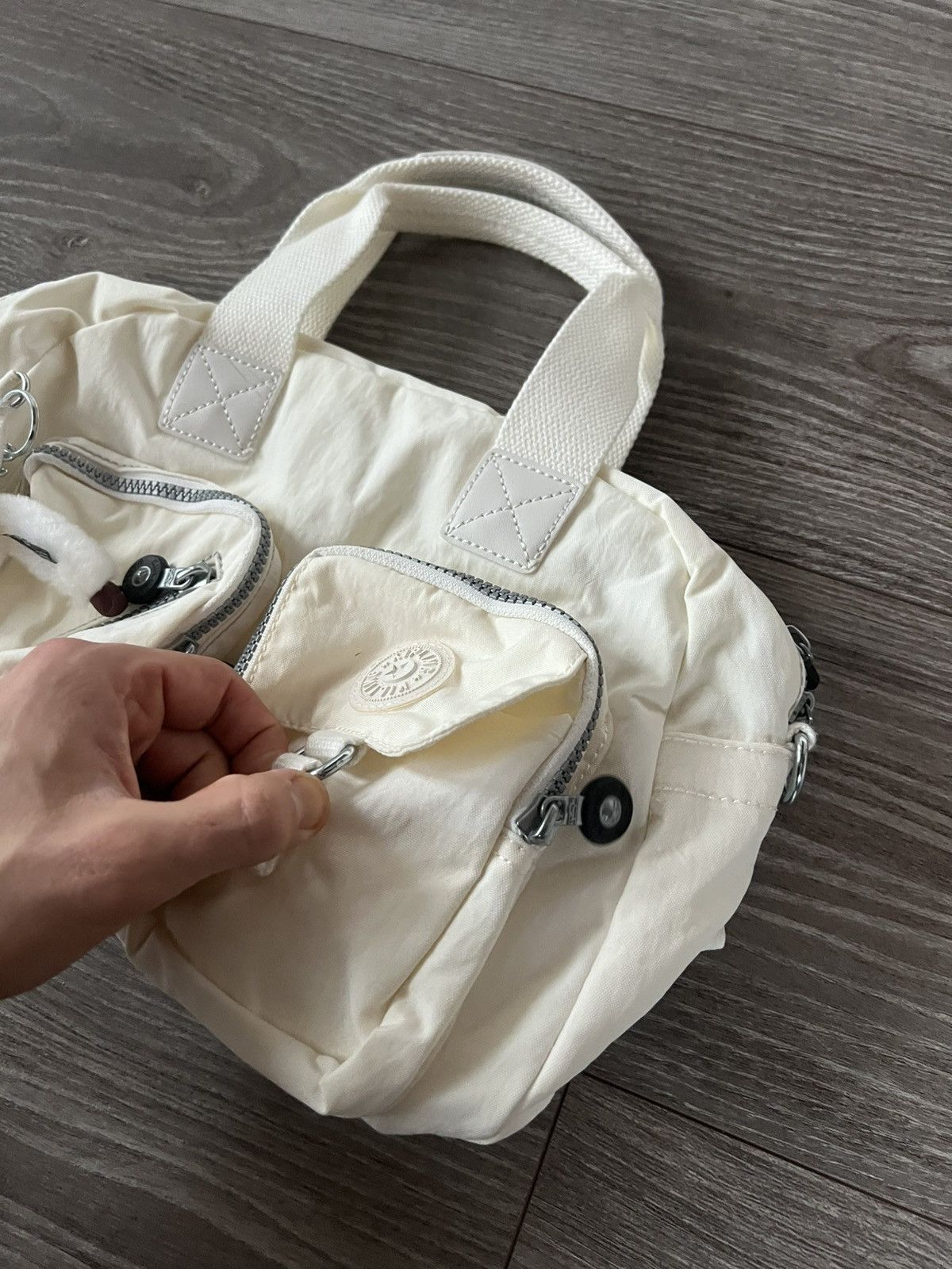 Designer ‼️New Kipling with Monkey “Barbara” White Shoulders Bag‼️ Size ONE SIZE - 12 Thumbnail