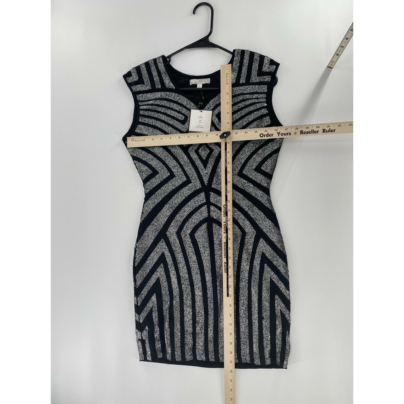 After Six Romeo and Juliet Couture Black Sequin Stretch Dress M Size M / US 6-8 / IT 42-44 - 8 Thumbnail