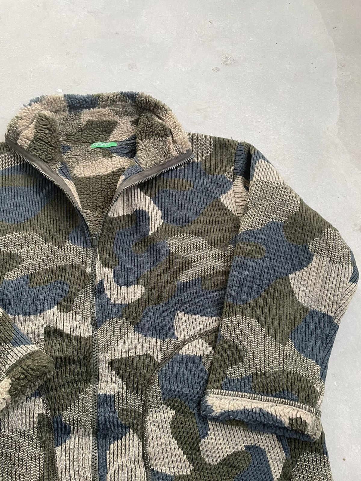 United Colors Of Benetton BENETTON CAMO FLEECE SWEATSHIRT Size US S / EU 44-46 / 1 - 3 Thumbnail