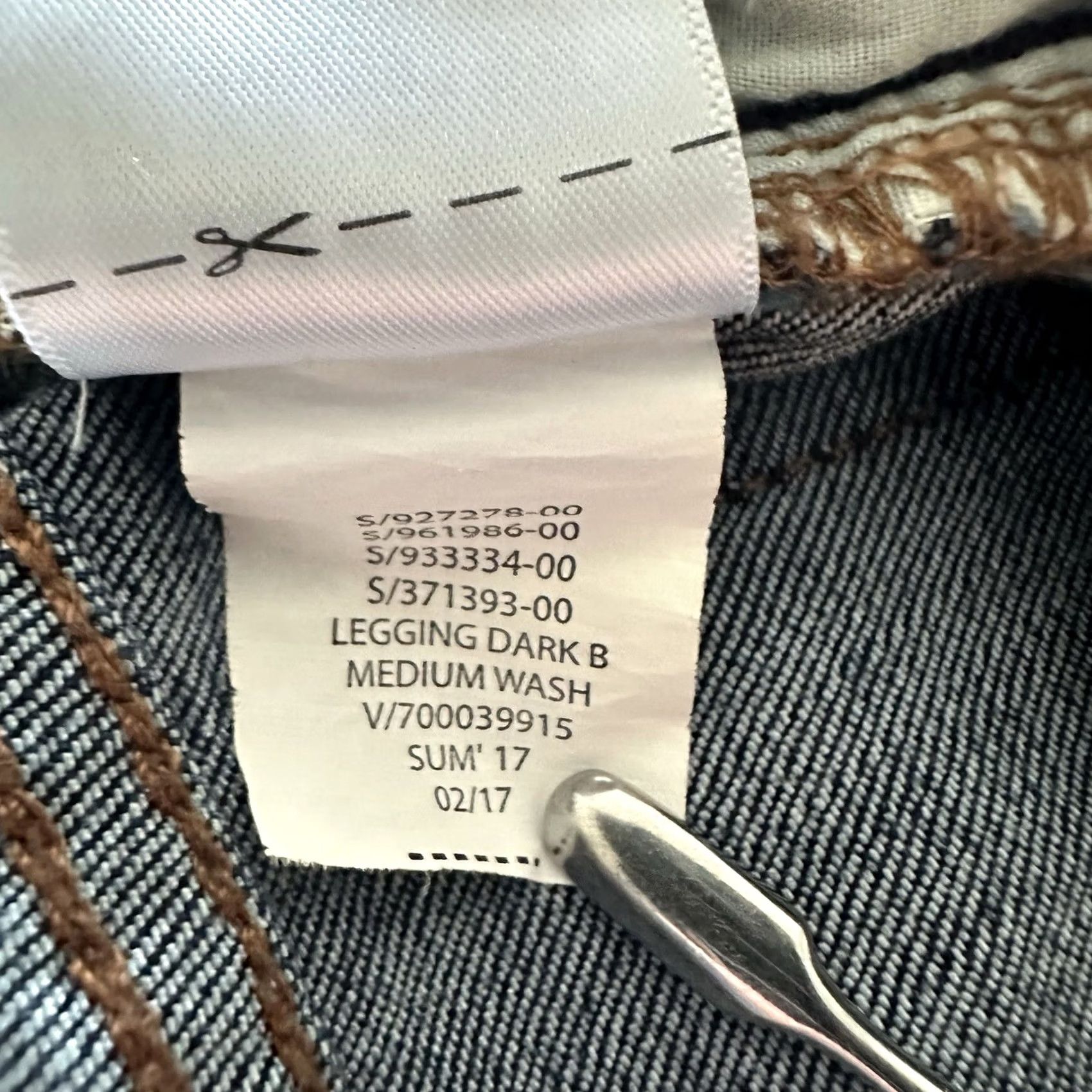 Gap Gap Jeans Skinny Mid Rise 28x28 Blue 6 Womens Denim Stretch Pocket 5-Pocket Design Legging Slim Size 28" / US 6 / IT 42 - 7 Thumbnail