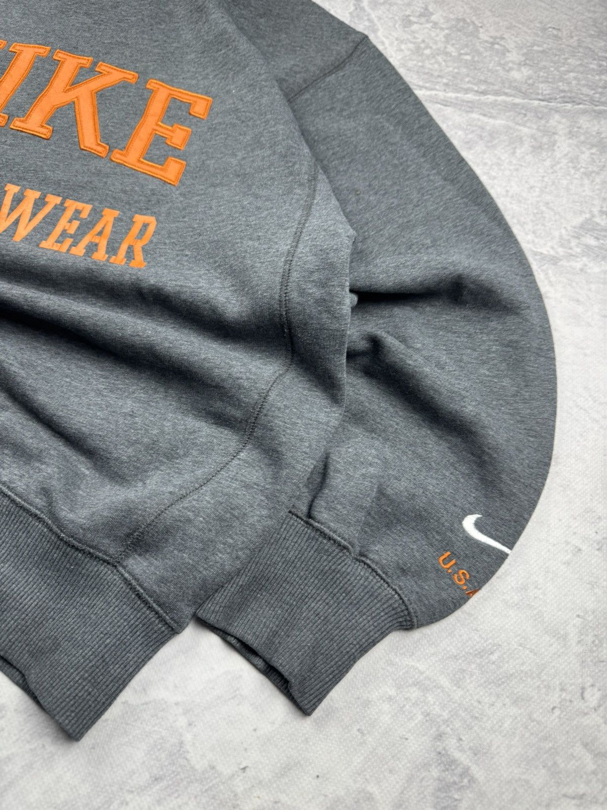 Nike × Vintage NIKE VINTAGE CENTER LOGO OVERSIZE BOXY SWEATSHIRT Size US L / EU 52-54 / 3 - 3 Thumbnail