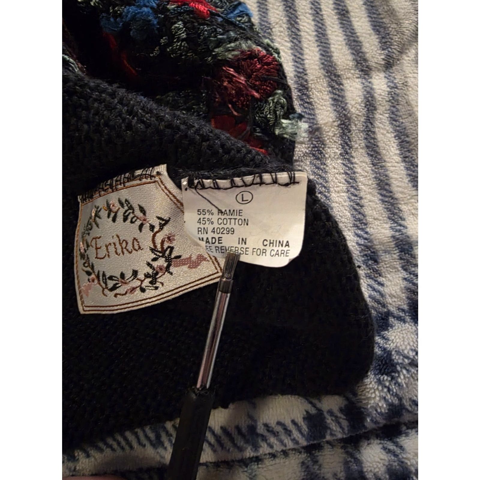 Vintage VINTAGE Erika Knit Cradigan Sweater Vest Embroidered Flowers Black Womens Large Size L / US 10 / IT 46 - 7 Thumbnail