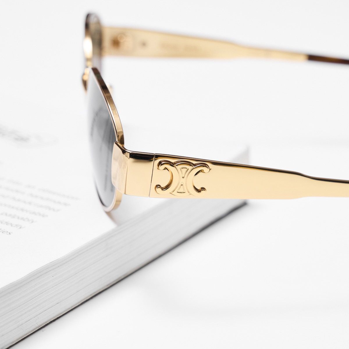 Celine CELINE CL40235U 30N SUNGLASSES Size ONE SIZE - 3 Thumbnail
