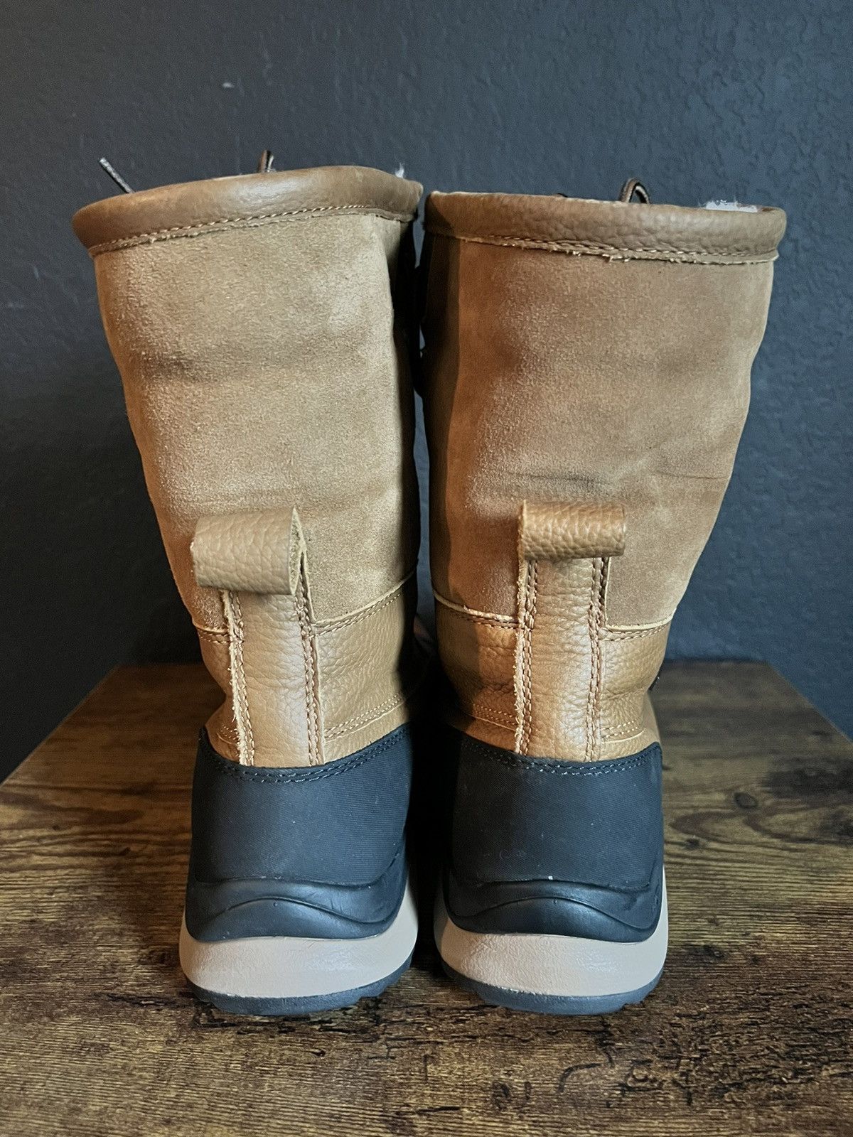 Ugg UGG Adirondack III Waterproof Cold Weather Booties Size US 9 / IT 39 - 10 Thumbnail