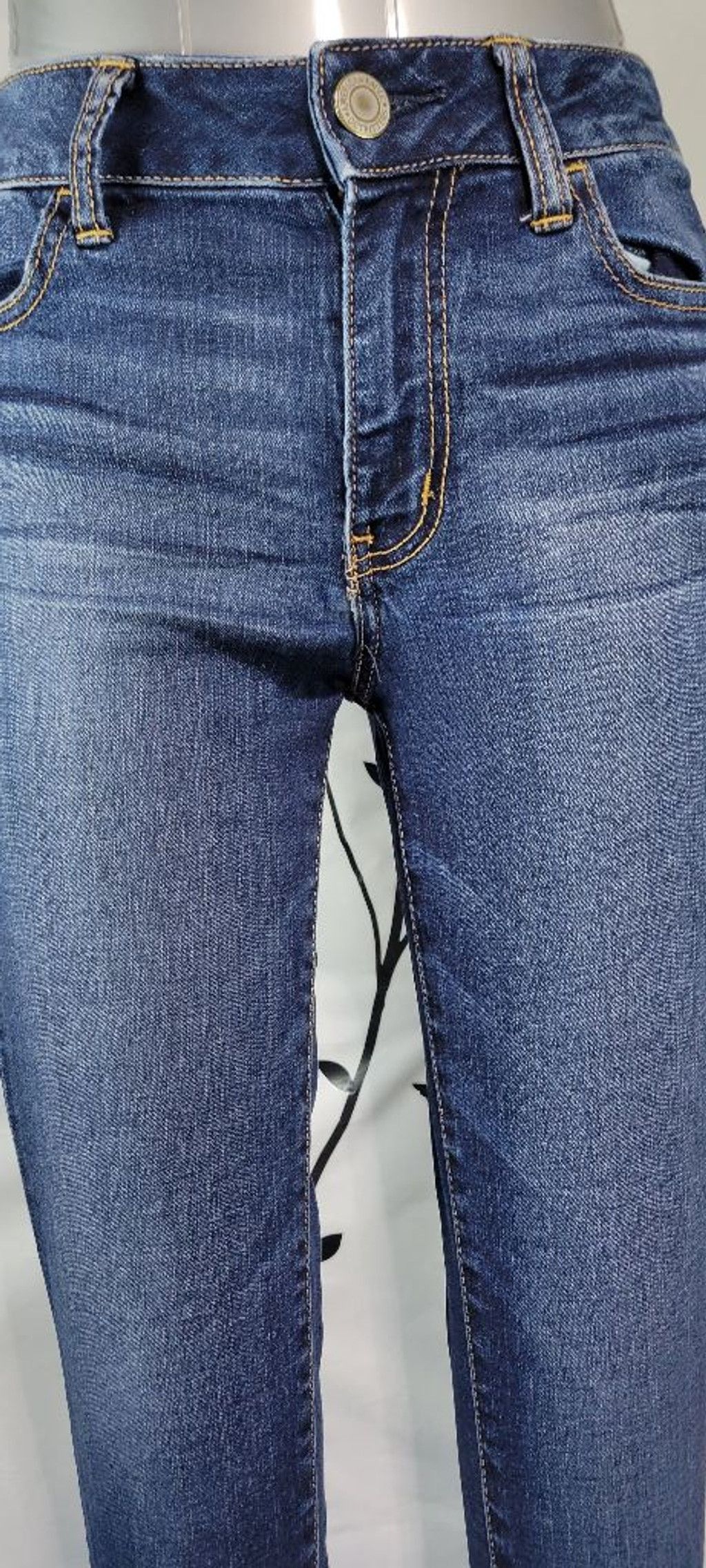 American Eagle Outfitters American Eagle High Rise Super Stretch Jeggings size 2 Size 26" / US 2 / IT 38 - 1 Thumbnail