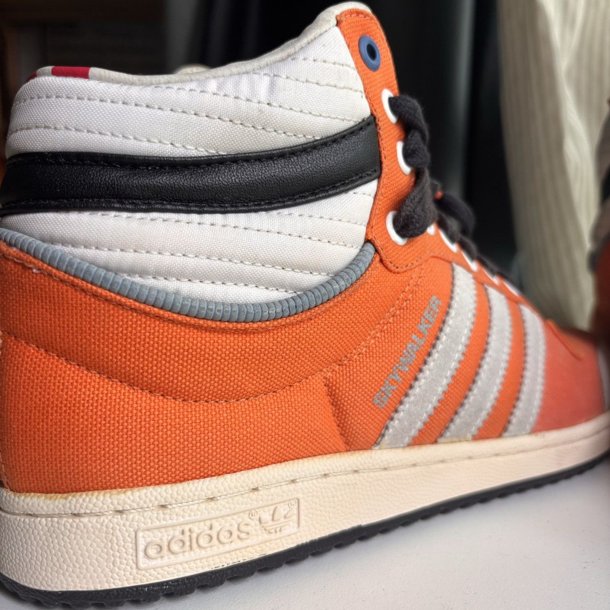 Adidas × Star Wars Adidas x Star Wars Luke Skywalker Orange (2010) Size US 8.5 / EU 41-42 - 12 Thumbnail