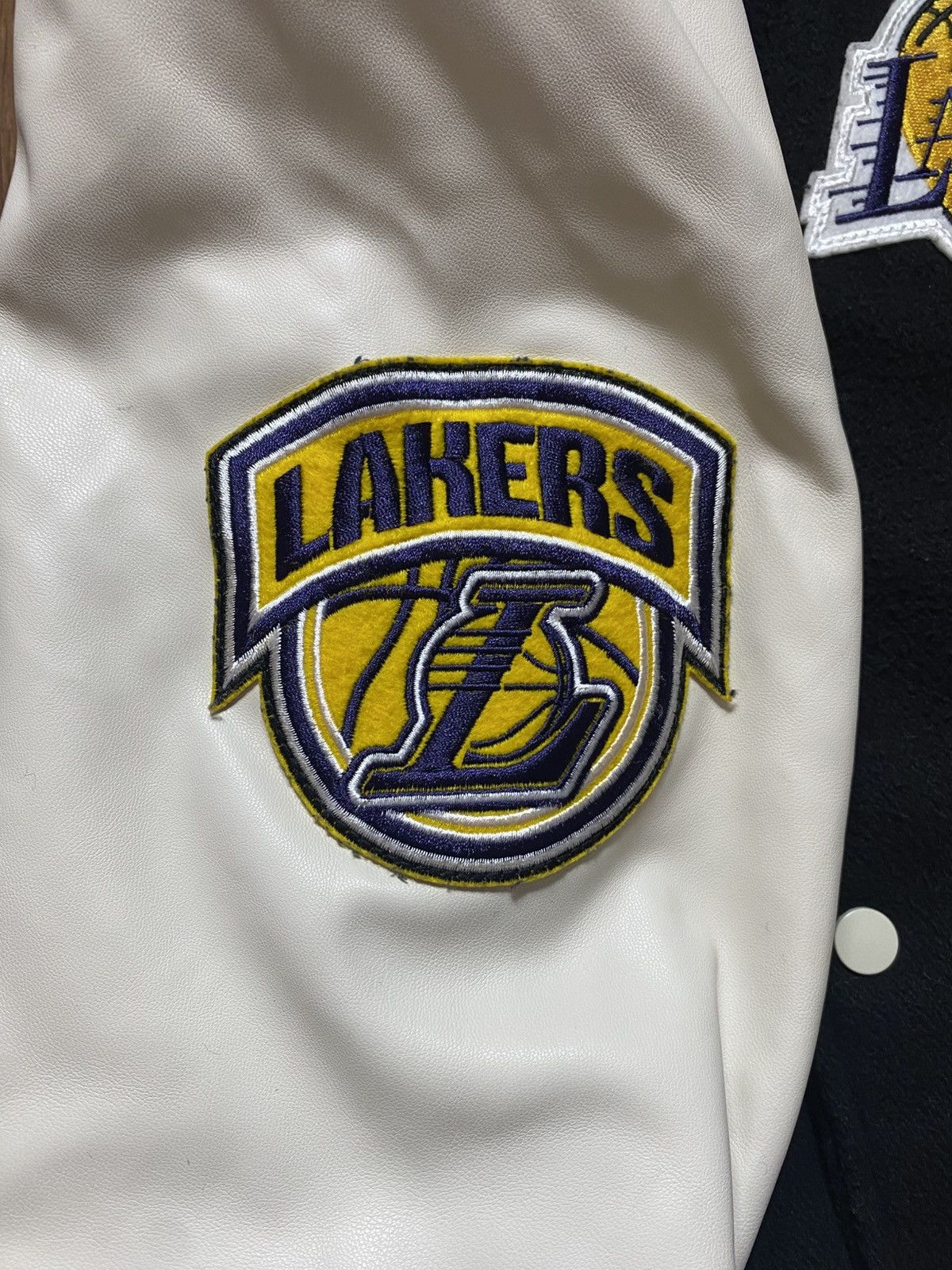 NBA BNWT NBA Los Angeles LA Lakers Varsity Bomber Jacket Size US S / EU 44-46 / 1 - 3 Thumbnail
