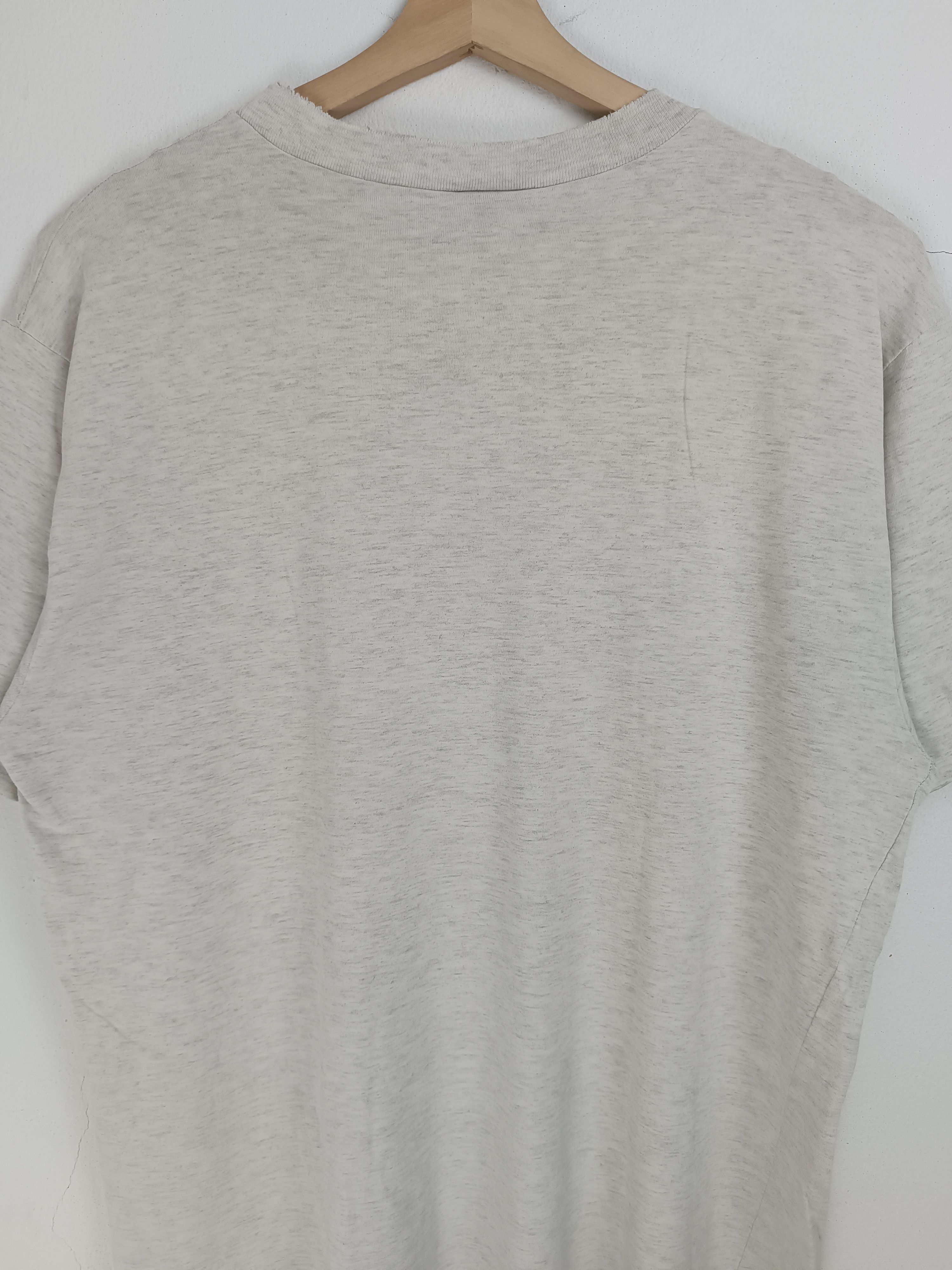 Disney THRASHED FADED VINTAGE 90'S THYDNEY TWEETY TEE VERY RARE TEE Size US XL / EU 56 / 4 - 14 Thumbnail
