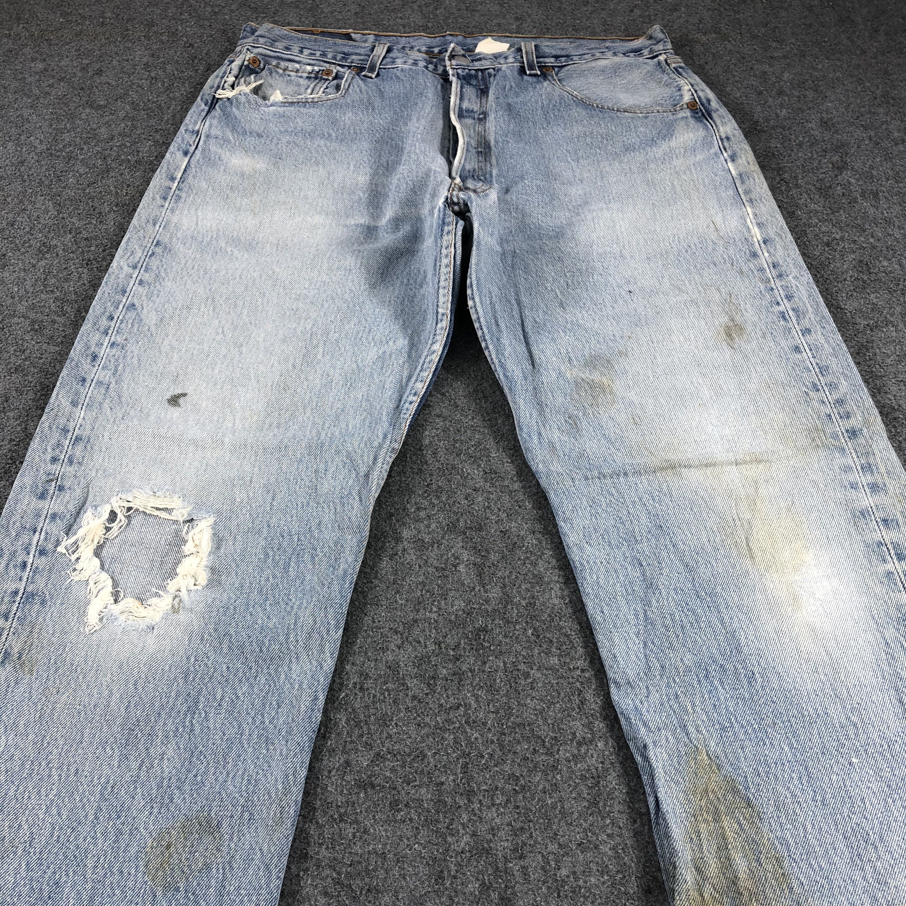 Levi's Vintage Distress Light Wash Levis 501 Jeans-JM915 Size US 32 / EU 48 - 3 Thumbnail