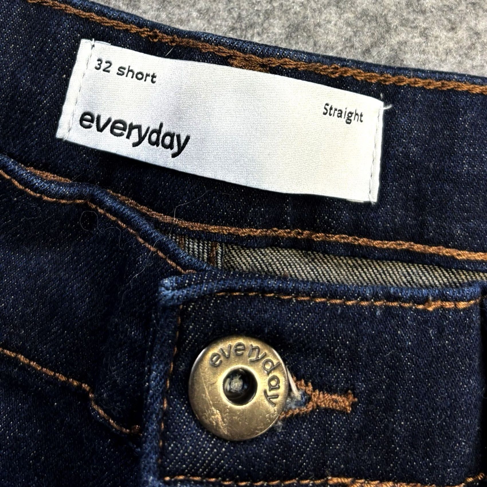 Vintage Everyday Jeans Men’s W32 L29 Short Blue Denim Zip Fly Straight Leg Pant 32S Mens Regular Straight Denim Jeans Size US 32 / EU 48 - 6 Thumbnail