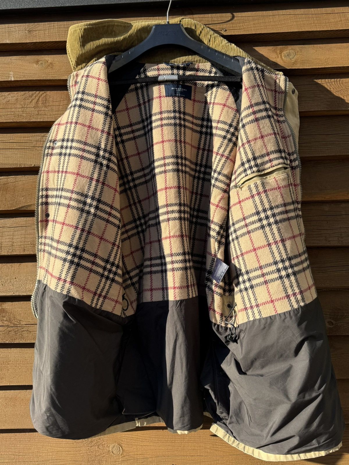 Burberry Vintage 90s Burberry London Beige Quilted Jacket Waxed Size US XL / EU 56 / 4 - 1 Thumbnail